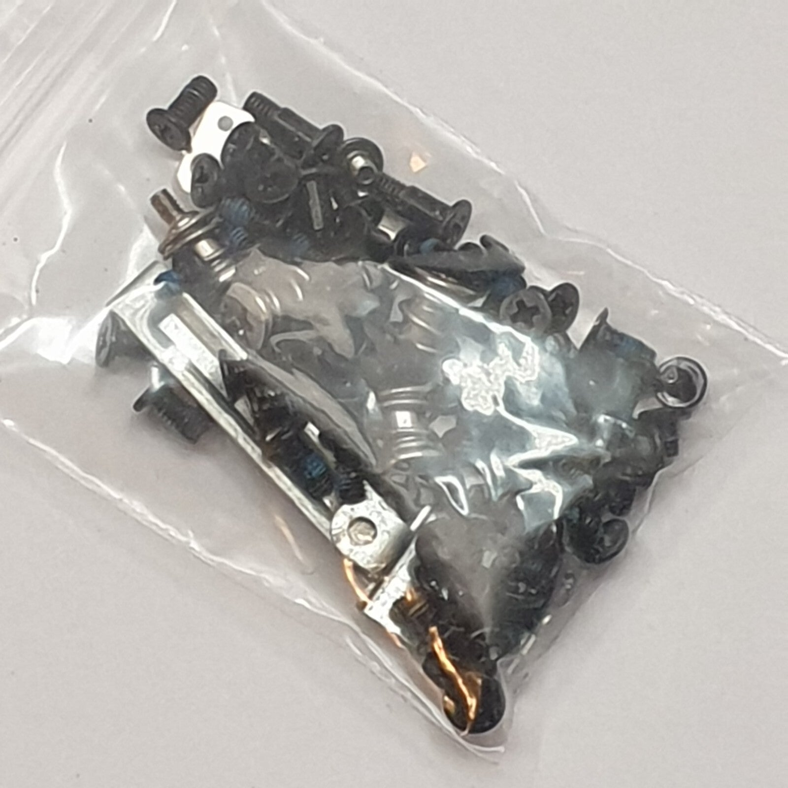 Dell Latitude E6540 Schraubensatz Screw Set Schrauben Ersatzteil – Bild 2
