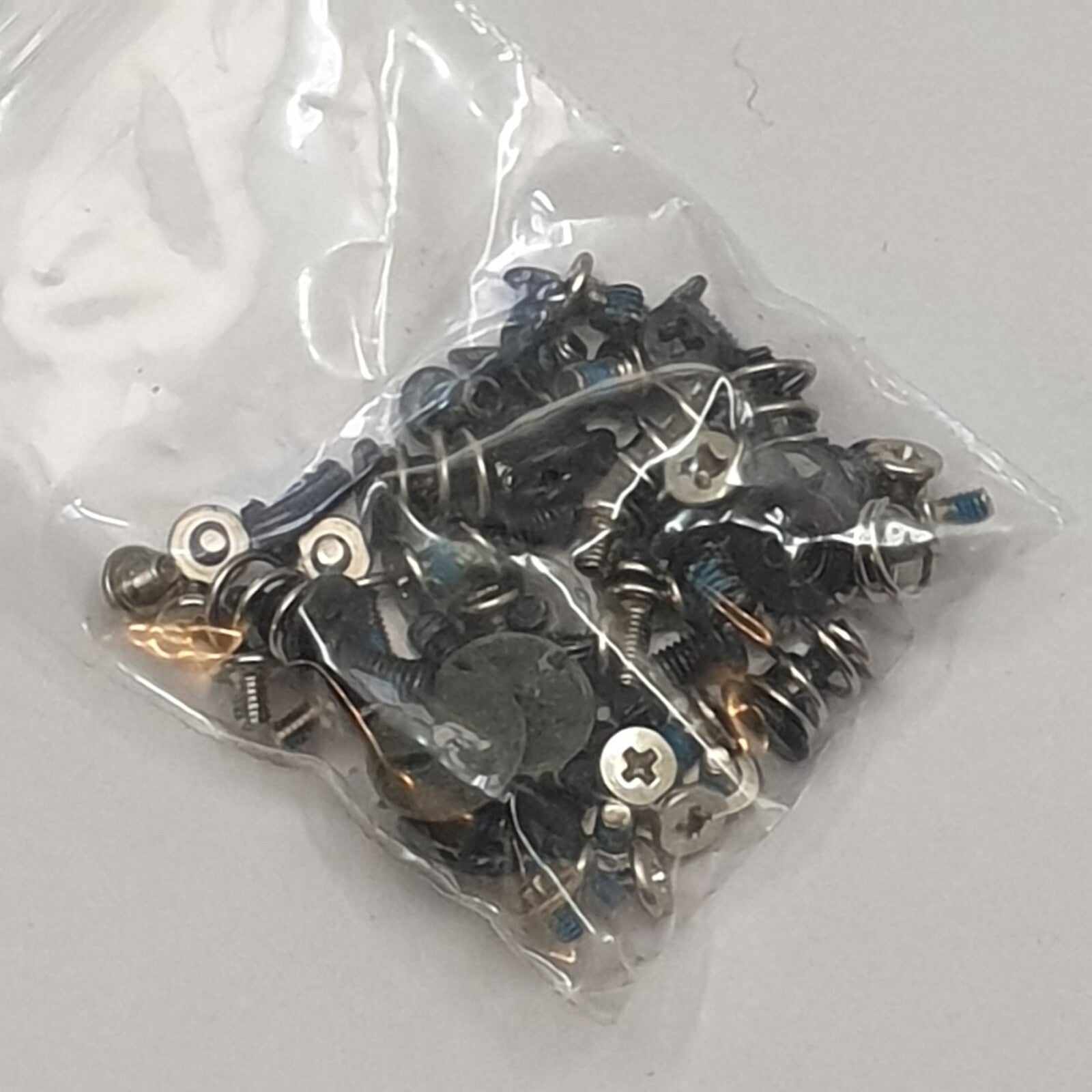 Dell Vostro 3560 Schraubensatz Schrauben Screw Set Laptop Notebook