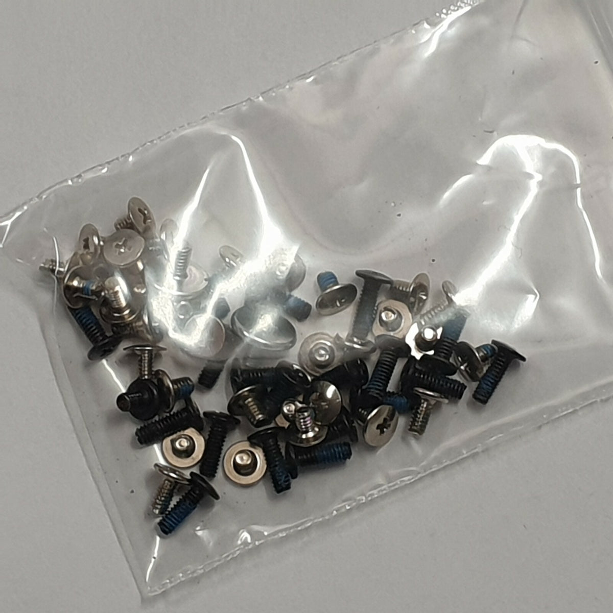 Samsung NP300E5E Schraubensatz Screw Set Schrauben Laptop Notebook