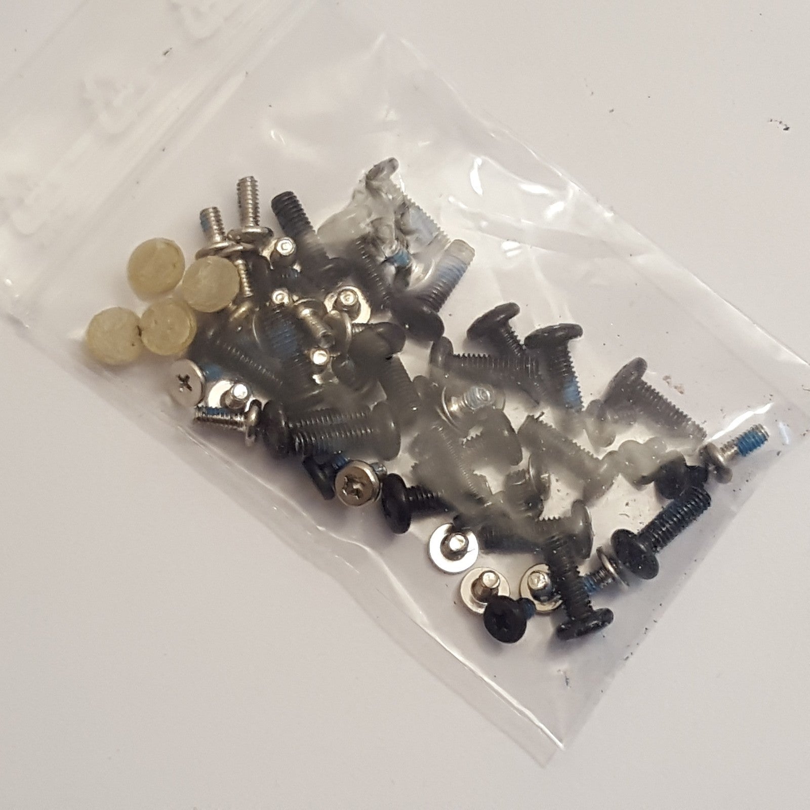 Samsung RV720 NP-RV720 Schraubensatz Screw Set Gehäuse Schrauben – Bild 2