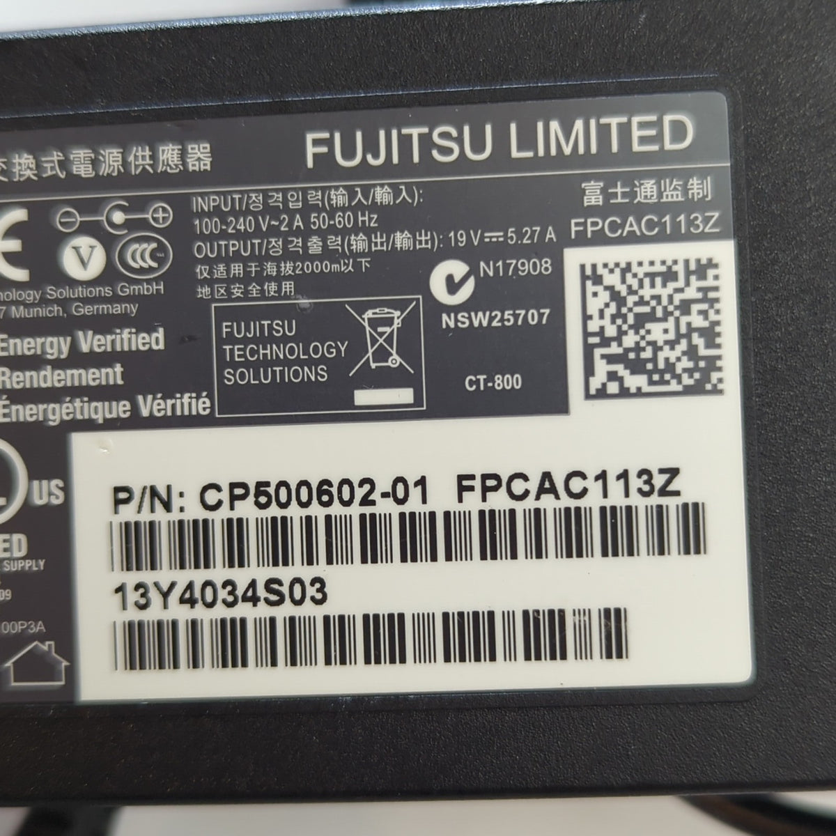 Original Fujitsu LifeBook Netzteil 100W Ladegerät 100W 5,5x2,5mm