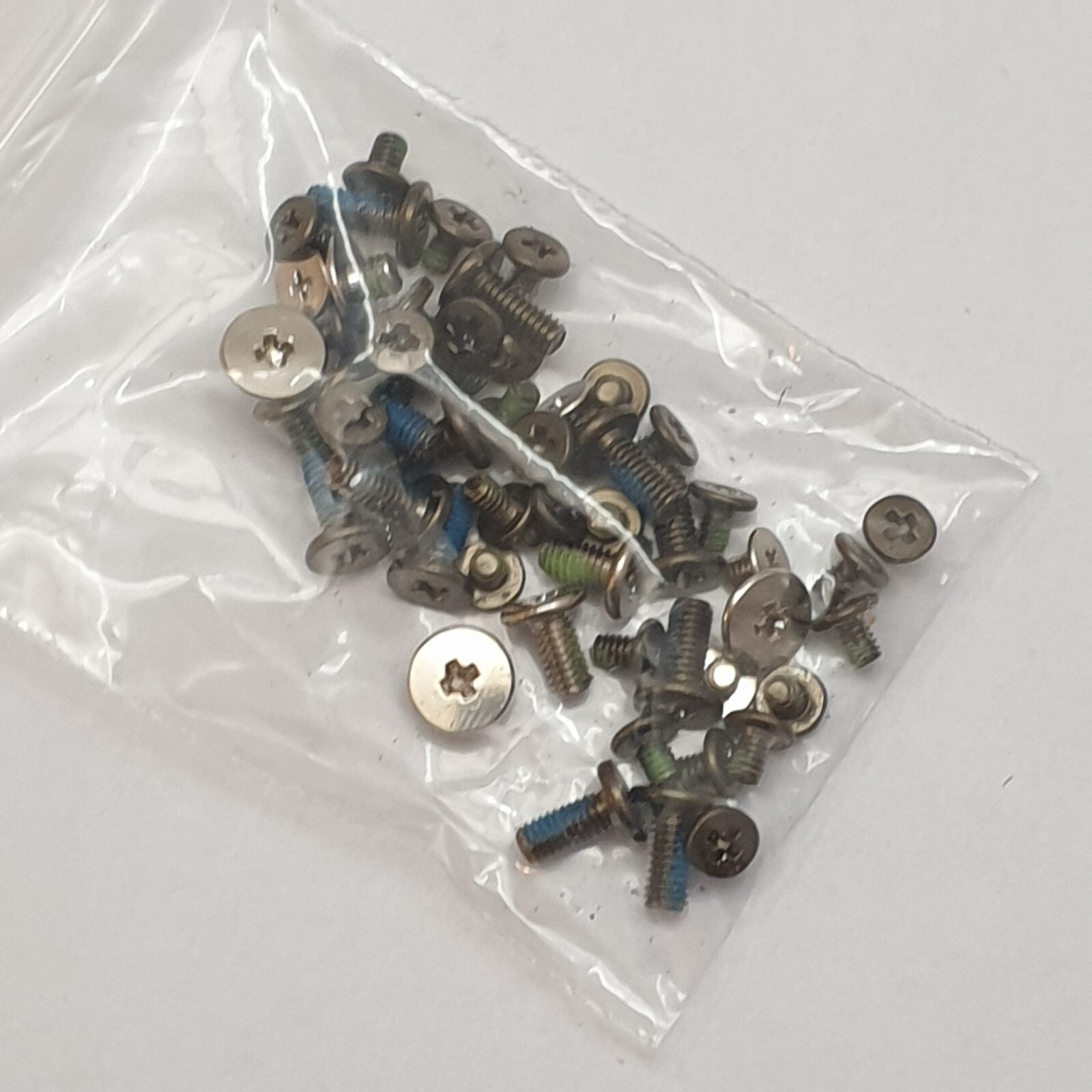 Fujitsu Lifebook U7410 Schraubensatz Schrauben Screw Set – Bild 2