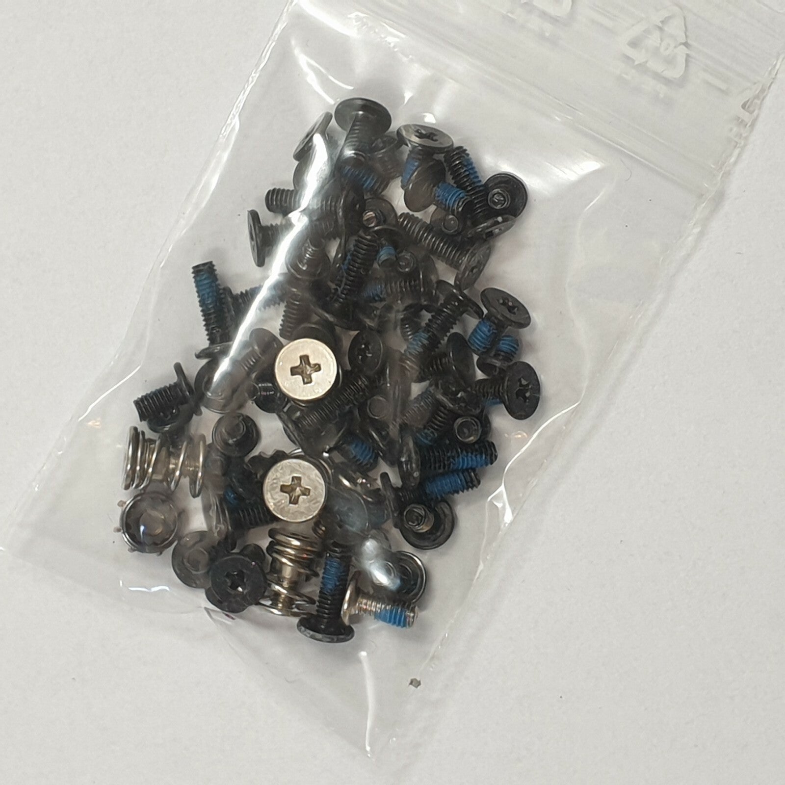 Packard Bell EasyNote TM81-SB Schraubensatz Screw Set Schrauben Ersatzteil