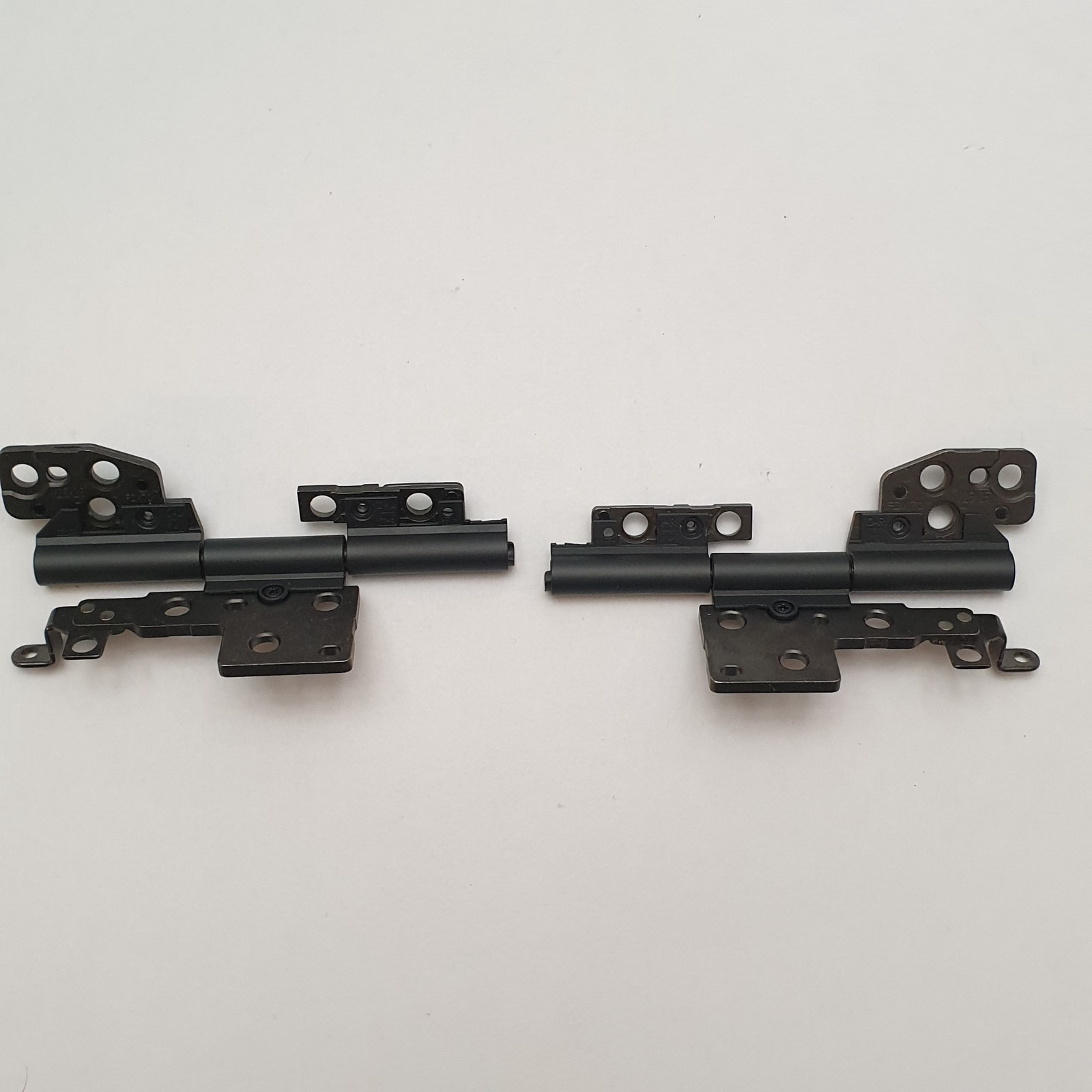 Dell Precision 7760 Displayscharniere LCD Hinge Scharniere Scharnier