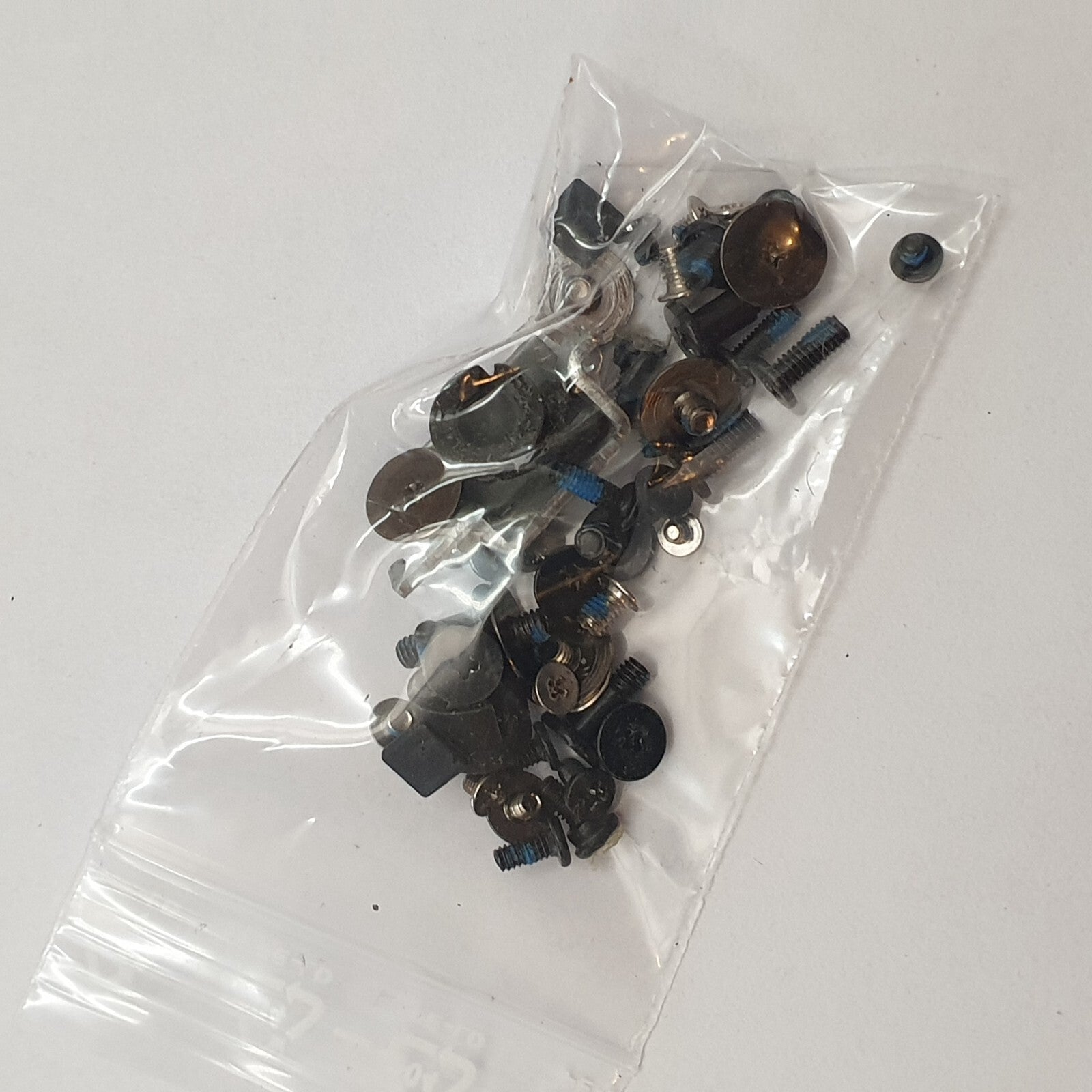 Lenovo ThinkPad P40 Yoga Schraubensatz Screw Set Schrauben Ersatzteil – Bild 2