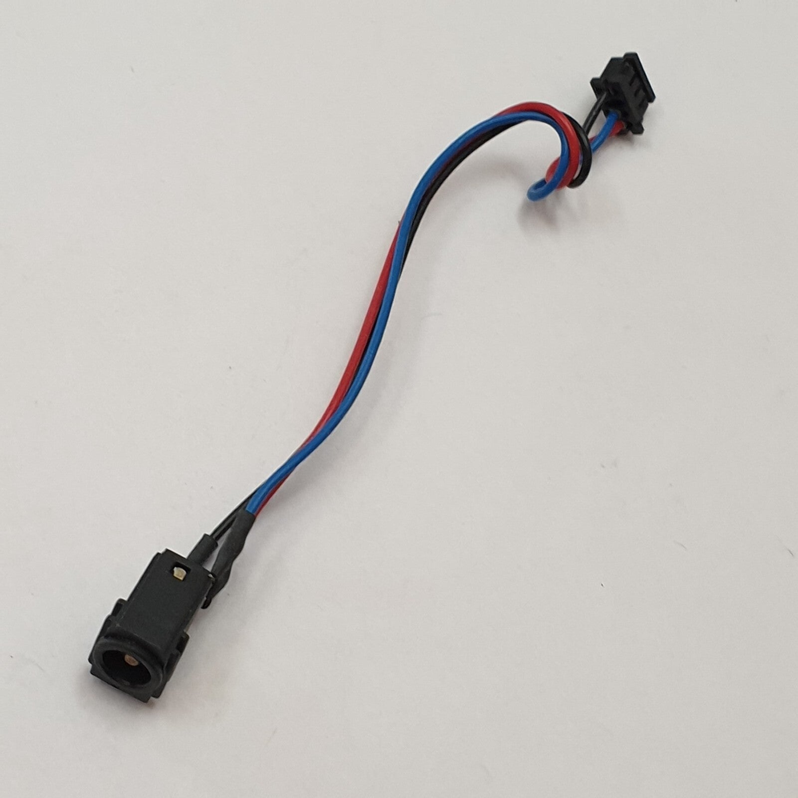 Fujitsu LifeBook E556 Original Strombuchse DC Jack Ladebuchse Power Connector