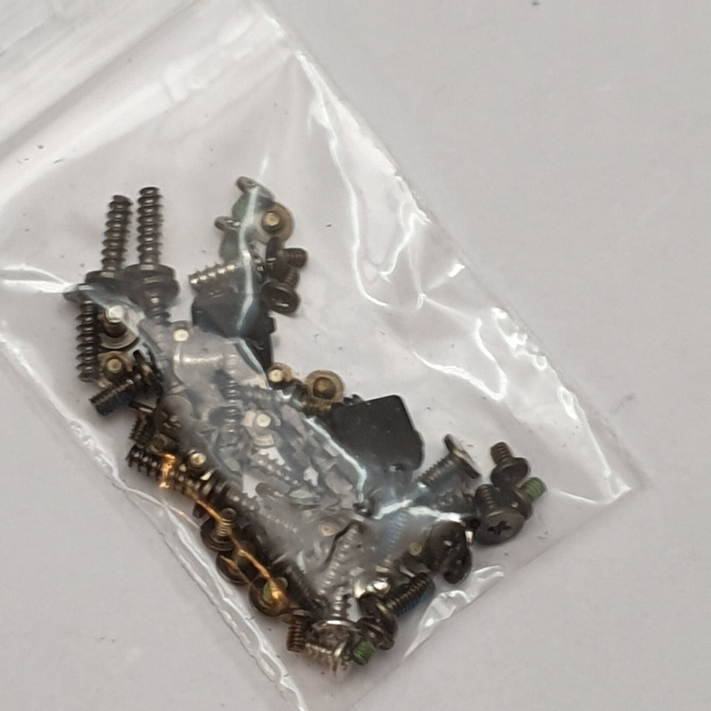 Fujitsu Lifebook E558 Schraubensatz Screw Set Schrauben Gehäuse