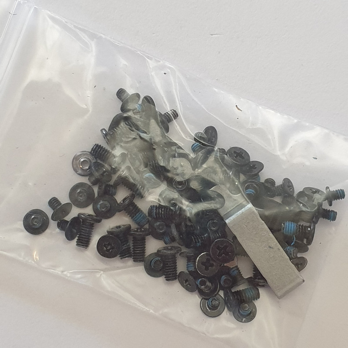 Dell E7250 Schraubensatz Screw Set Schrauben Gehäuseschrauben