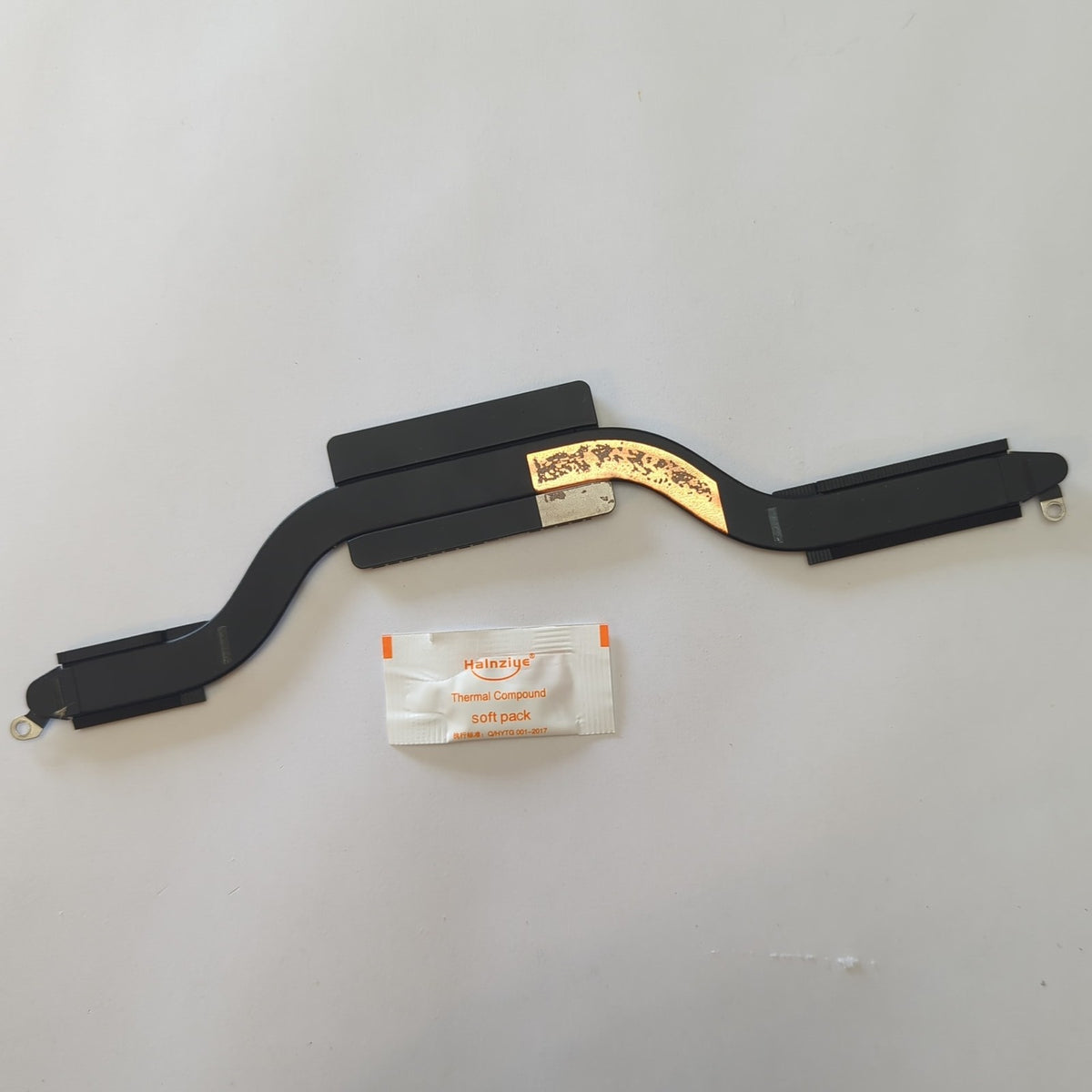 Apple MacBook Pro 13 A2251 2020 CPU Kühler Heatsink Kühlkörper Wärmeleitpaste