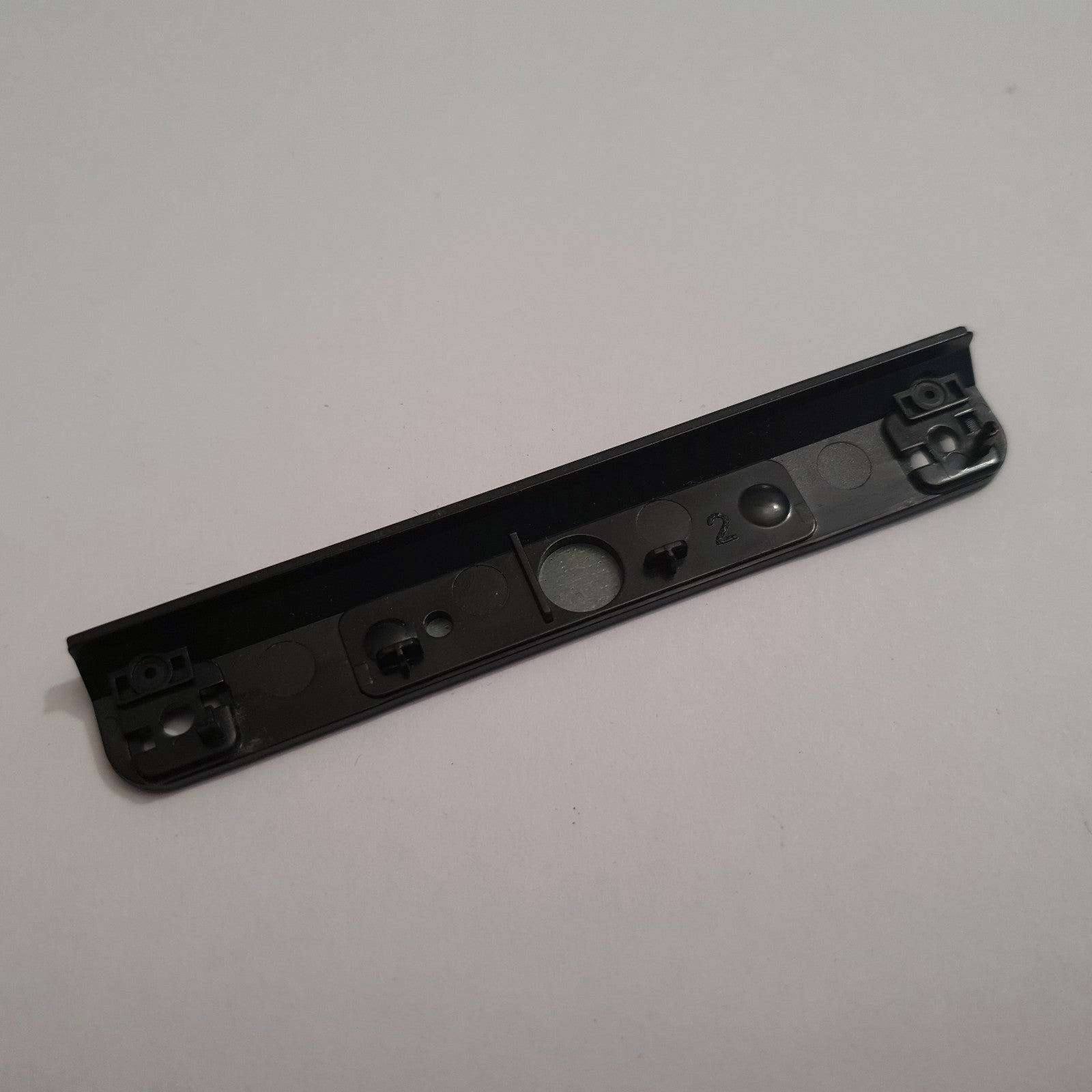 Fujitsu LifeBook S752 Scharnierabdeckung Blende Hinge Cover Gehäuseteil – Bild 2