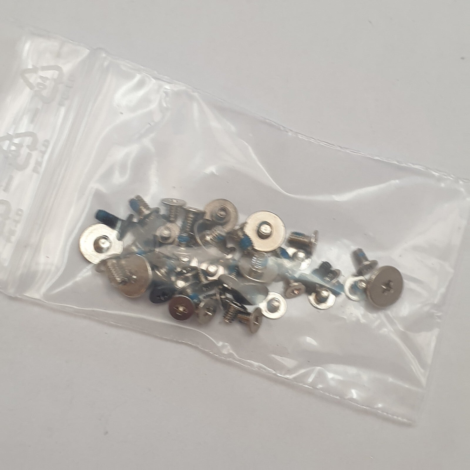 Lenovo ThinkPad L590 Schraubensatz Screw Set Schrauben Gehäuse