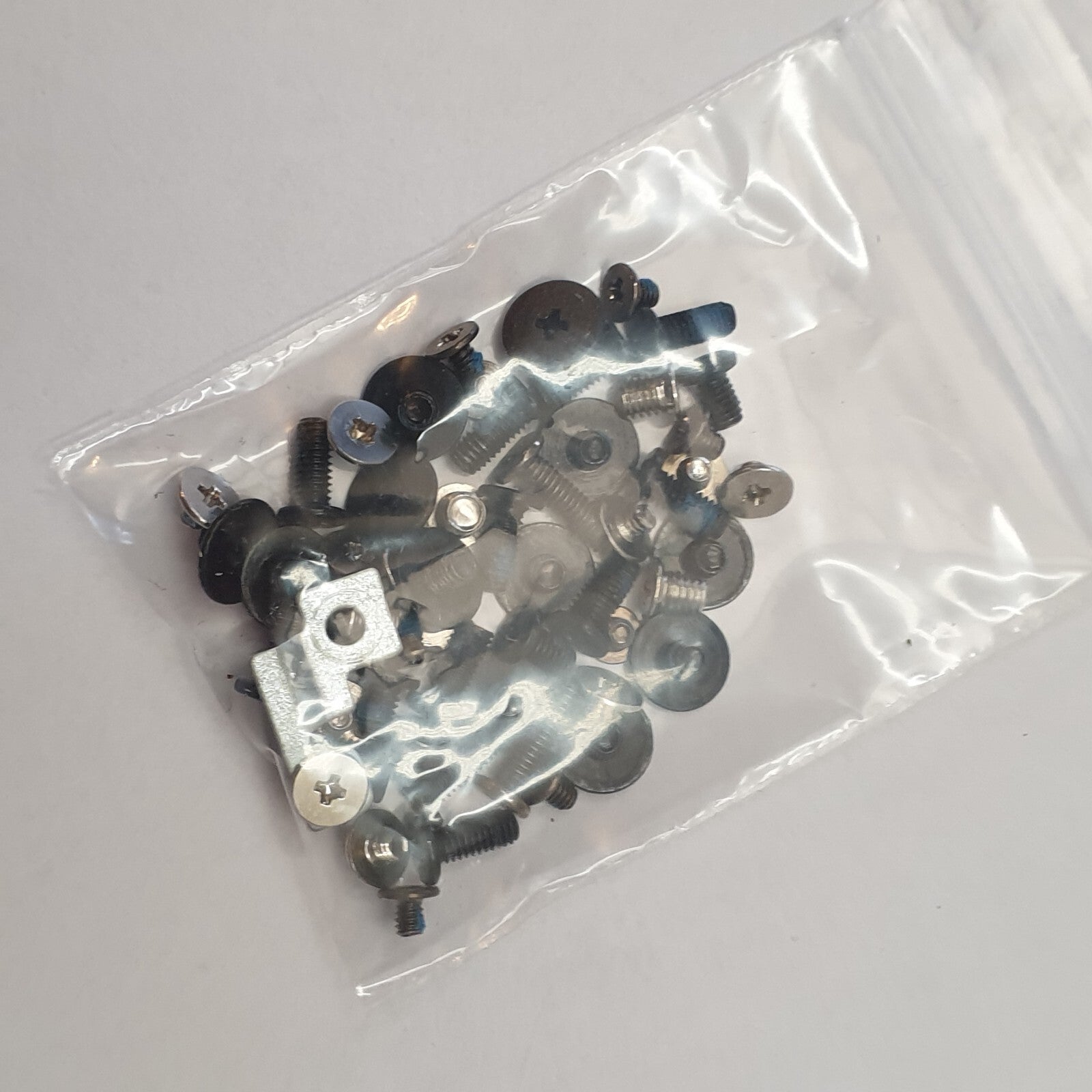 HP Probook 650 G4 Schraubensatz Schrauben Screw Set