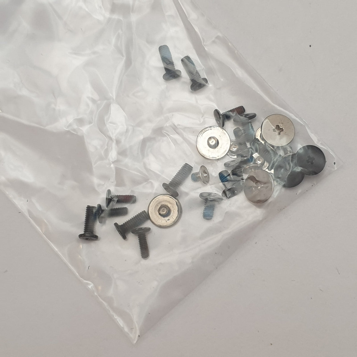 Lenovo IdeaPad 320‑15AST/80XV 320 15AST 80XV Schraubensatz Schrauben Screw Set