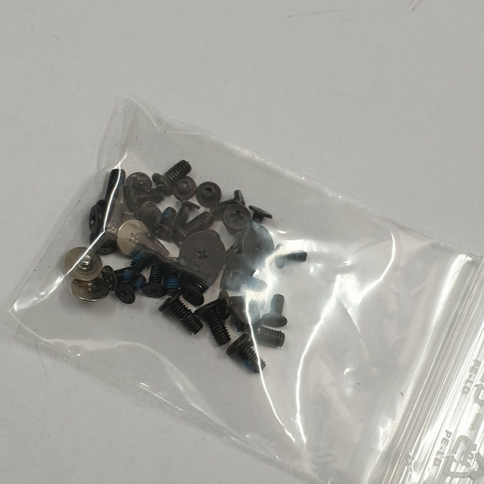 Lenovo 300e 2nd Gen Schraubensatz Screw Set Schrauben Gehäuse – Bild 2