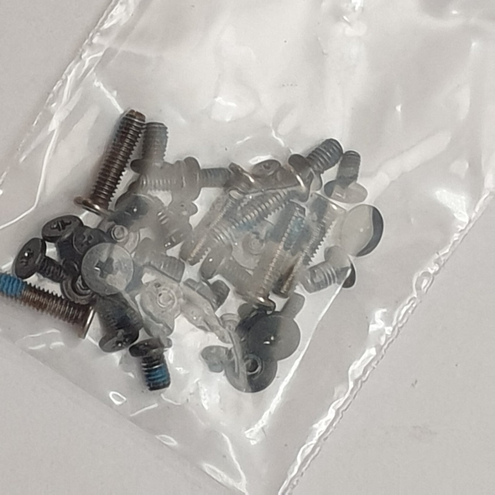 HP Elitebook 840 G8 Schraubensatz screw set Schrauben – Bild 2