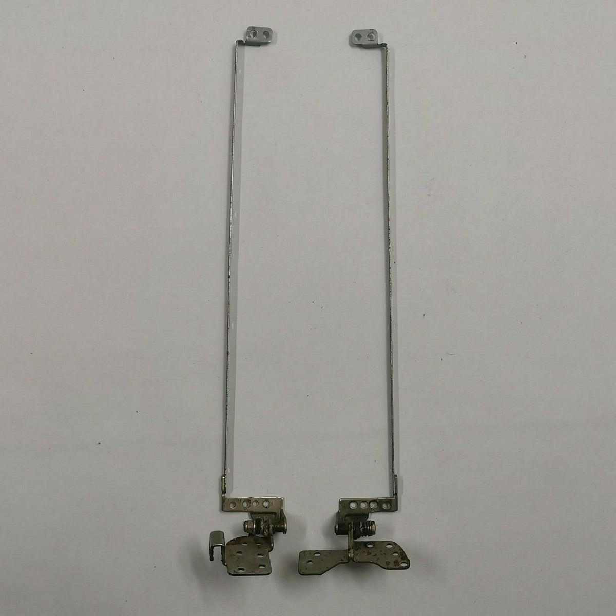 Toshiba Satellite C50-A055 Displayscharniere Leisten L+R Scharnier Set Links