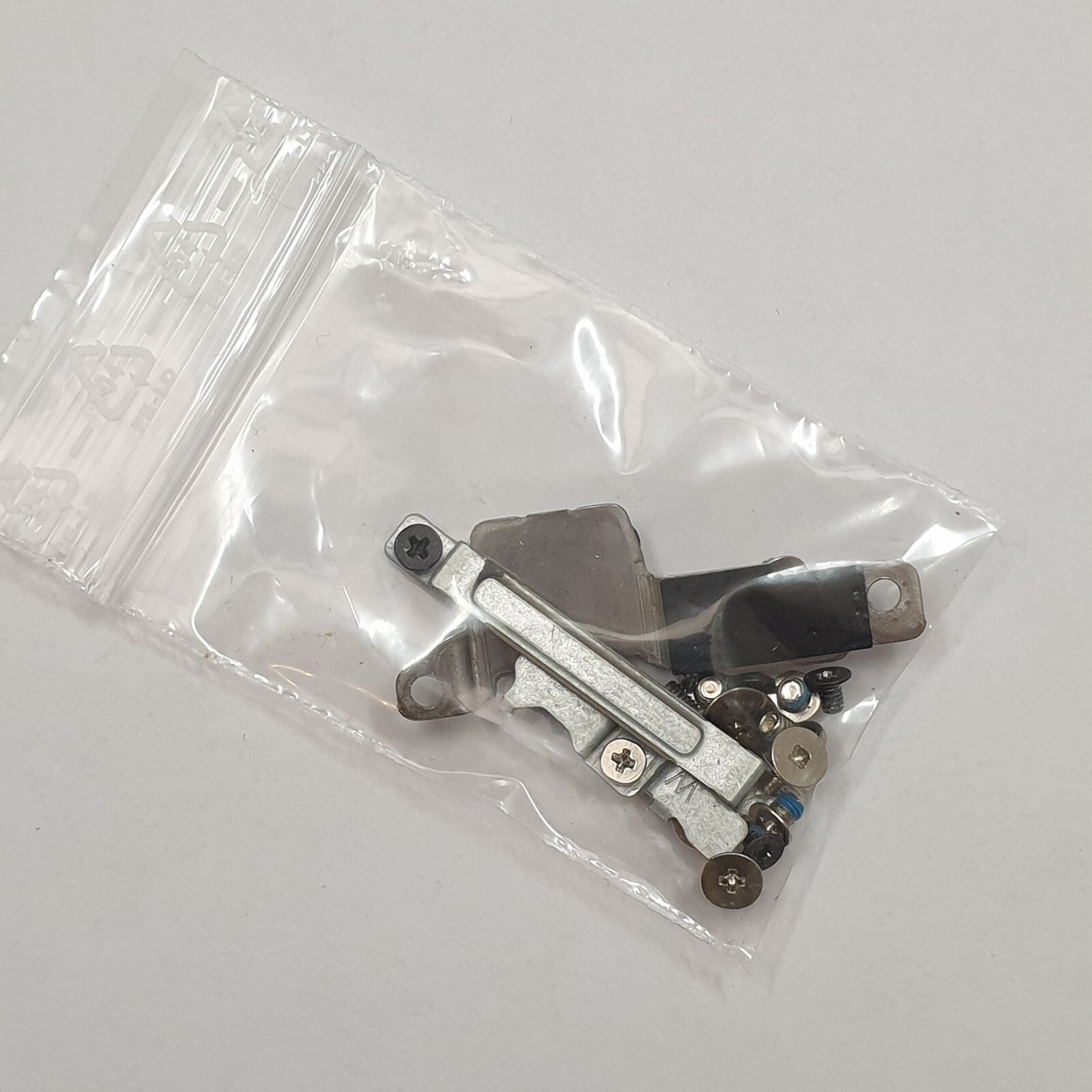 Dell Latitude 5310 Scharnier Halterung Schraubensatz Bracket Screw Set