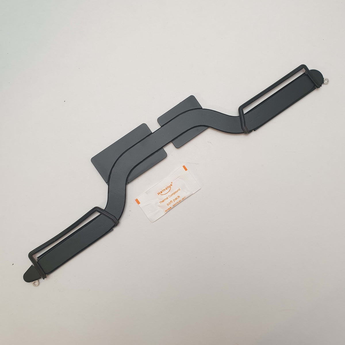 Apple MacBook Pro 2016 A1707 Kühler Heatsink Wärmeleitpaste