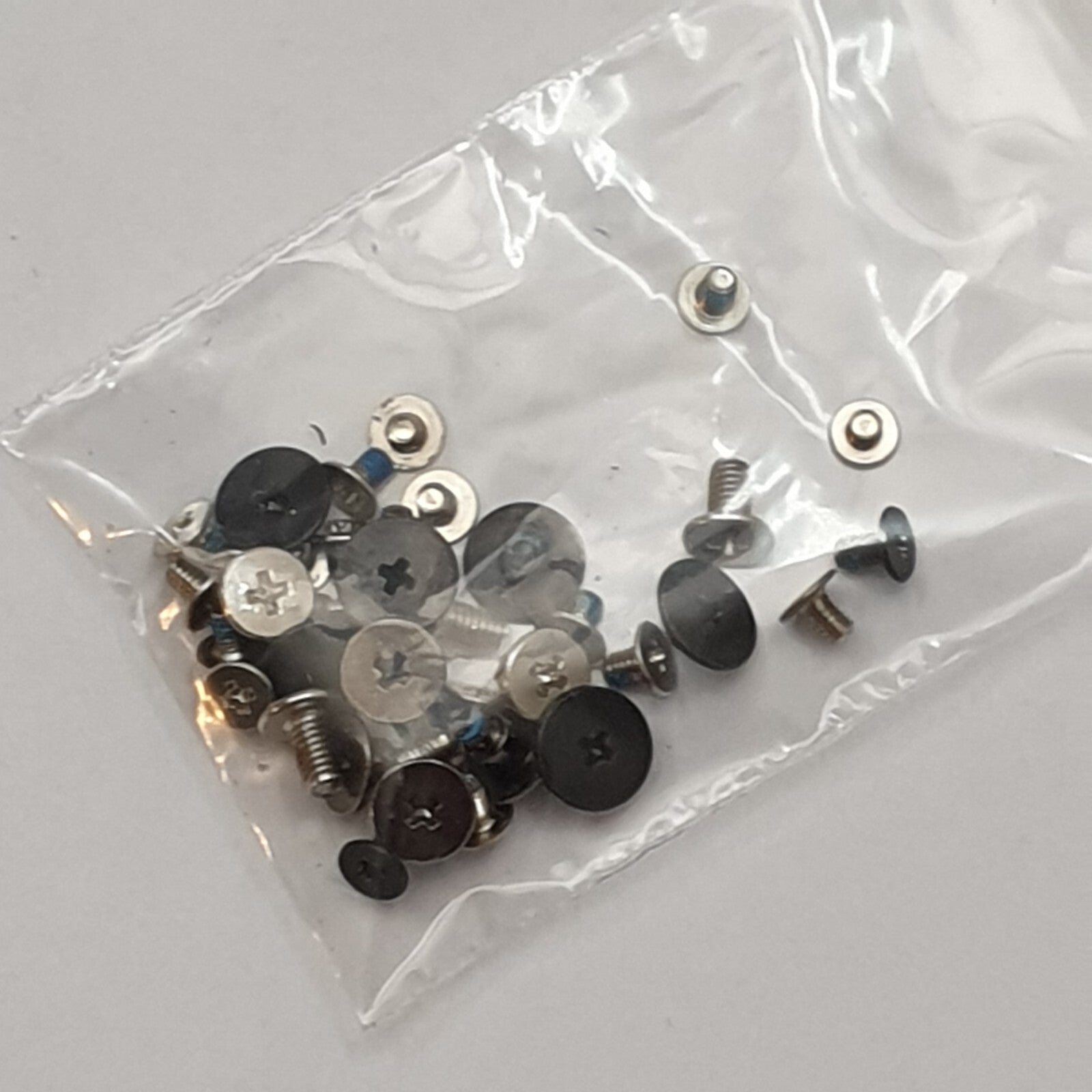 Lenovo ThinkPad L480 Schraubensatz Screw Set Schrauben Gehäuse – Bild 2