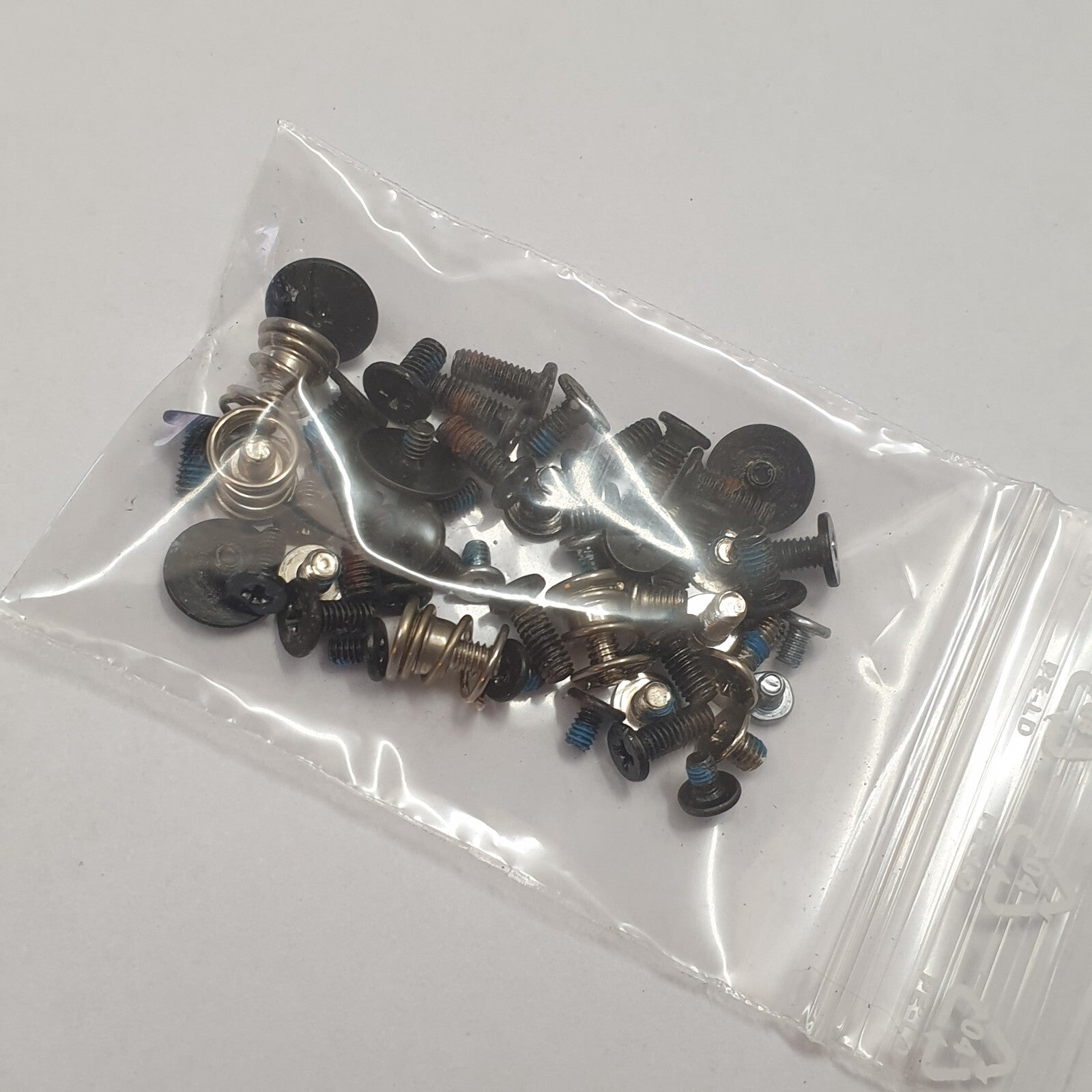 Packard Bell EasyNote LS44HR Schraubensatz Screw Set Schrauben Ersatzteil