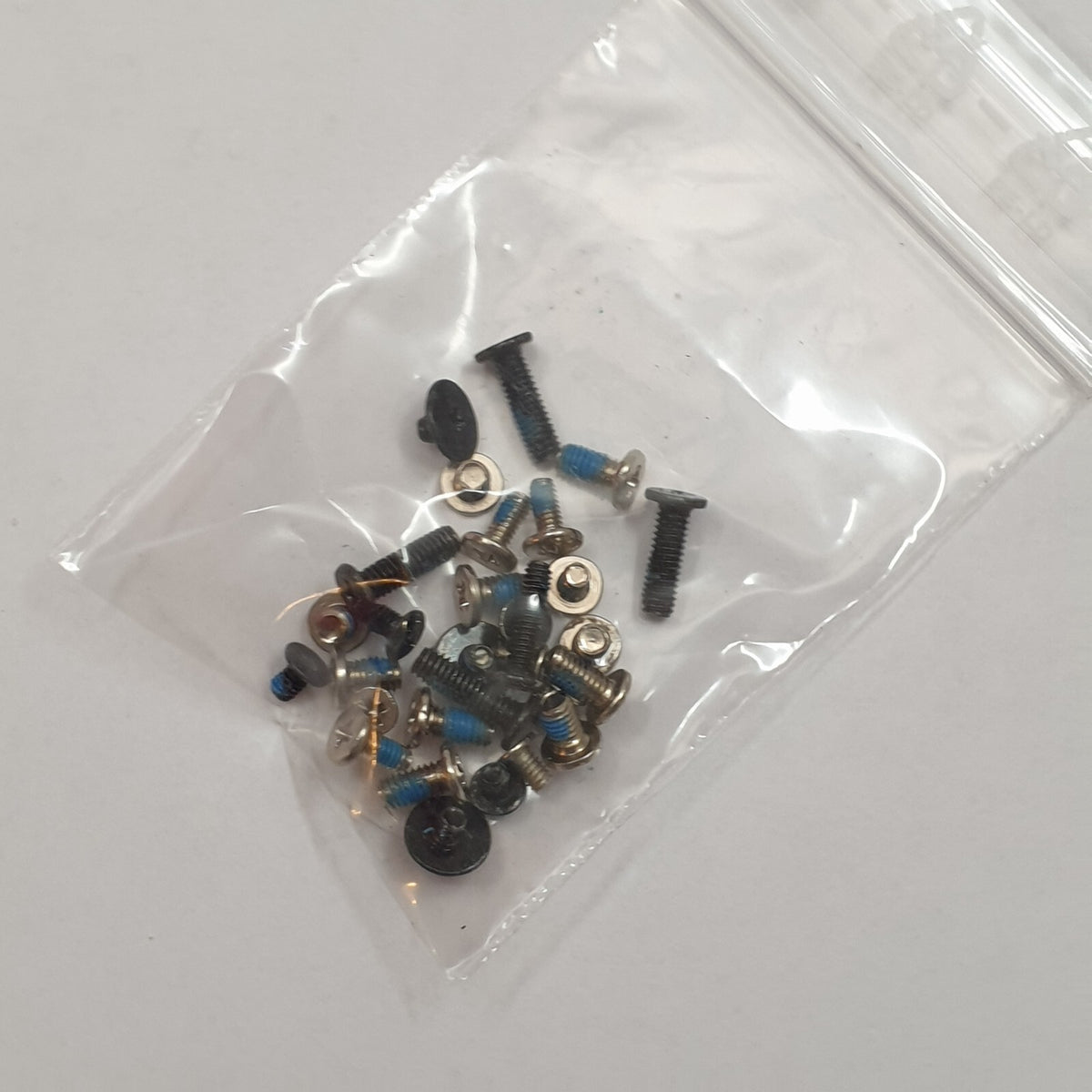 ASUS VivoBook L402N Schraubensatz Screw Set Schrauben Ersatzteil
