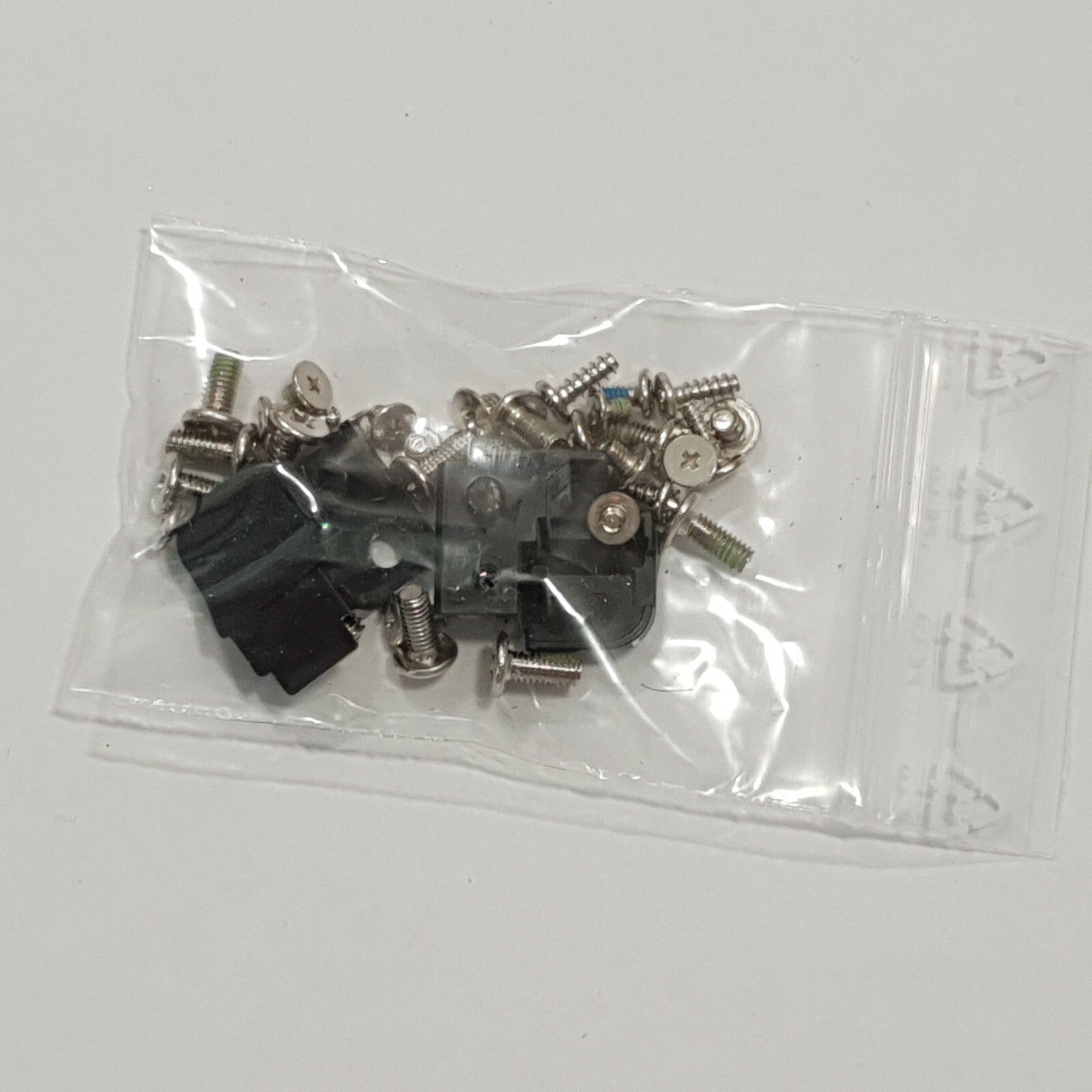 Fujitsu LifeBook E736 Schraubensatz Screw Set Gehäuse Schrauben – Bild 2