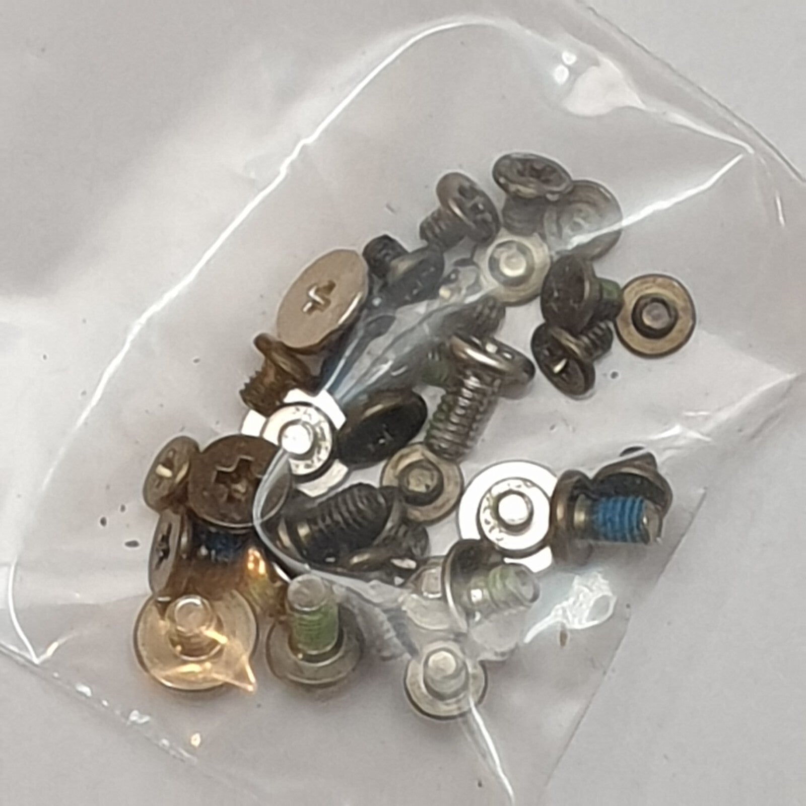 Fujitsu Lifebook U7411 Schraubensatz Screw Set Schrauben Ersatzteil – Bild 2