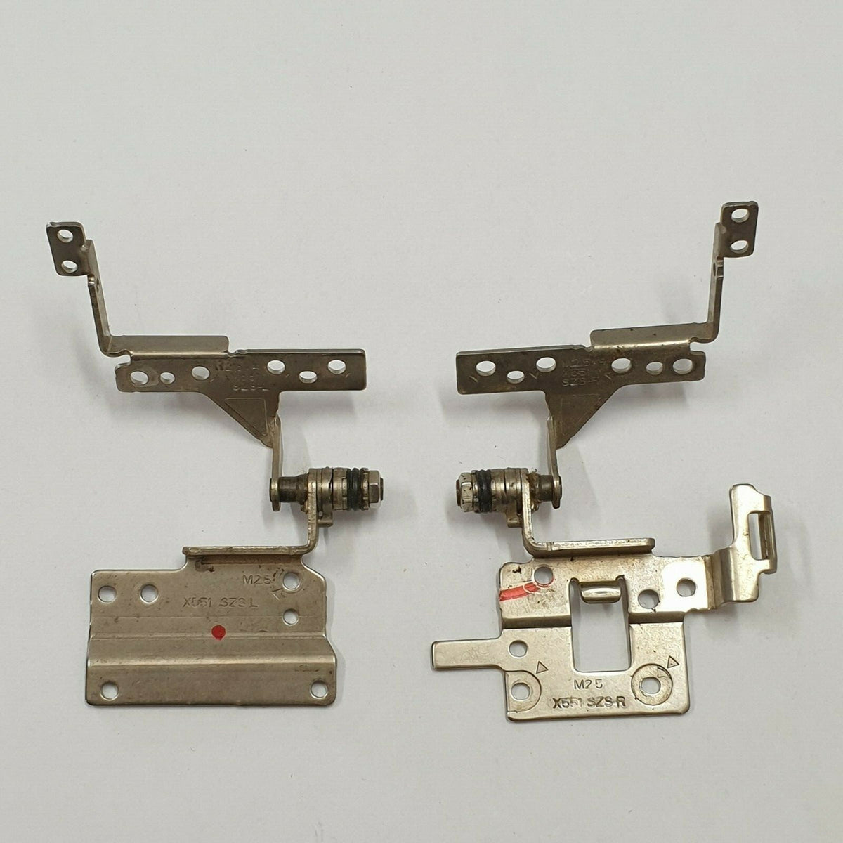 Asus X551C Displayscharniere Scharniere Set Links Rechts Hinge L R