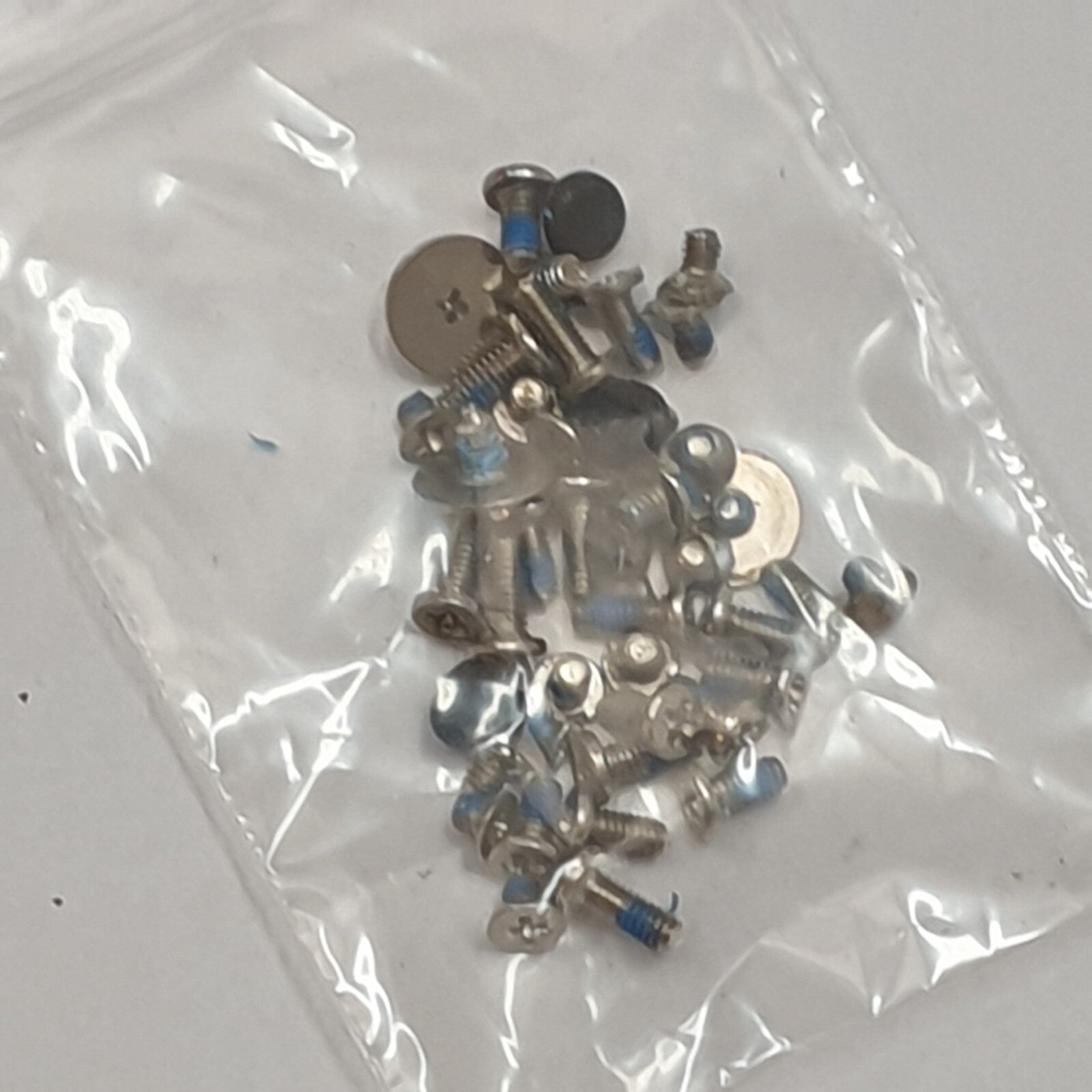 Qilive CW14Q7B Schraubensatz Screw Set Schrauben Notebook