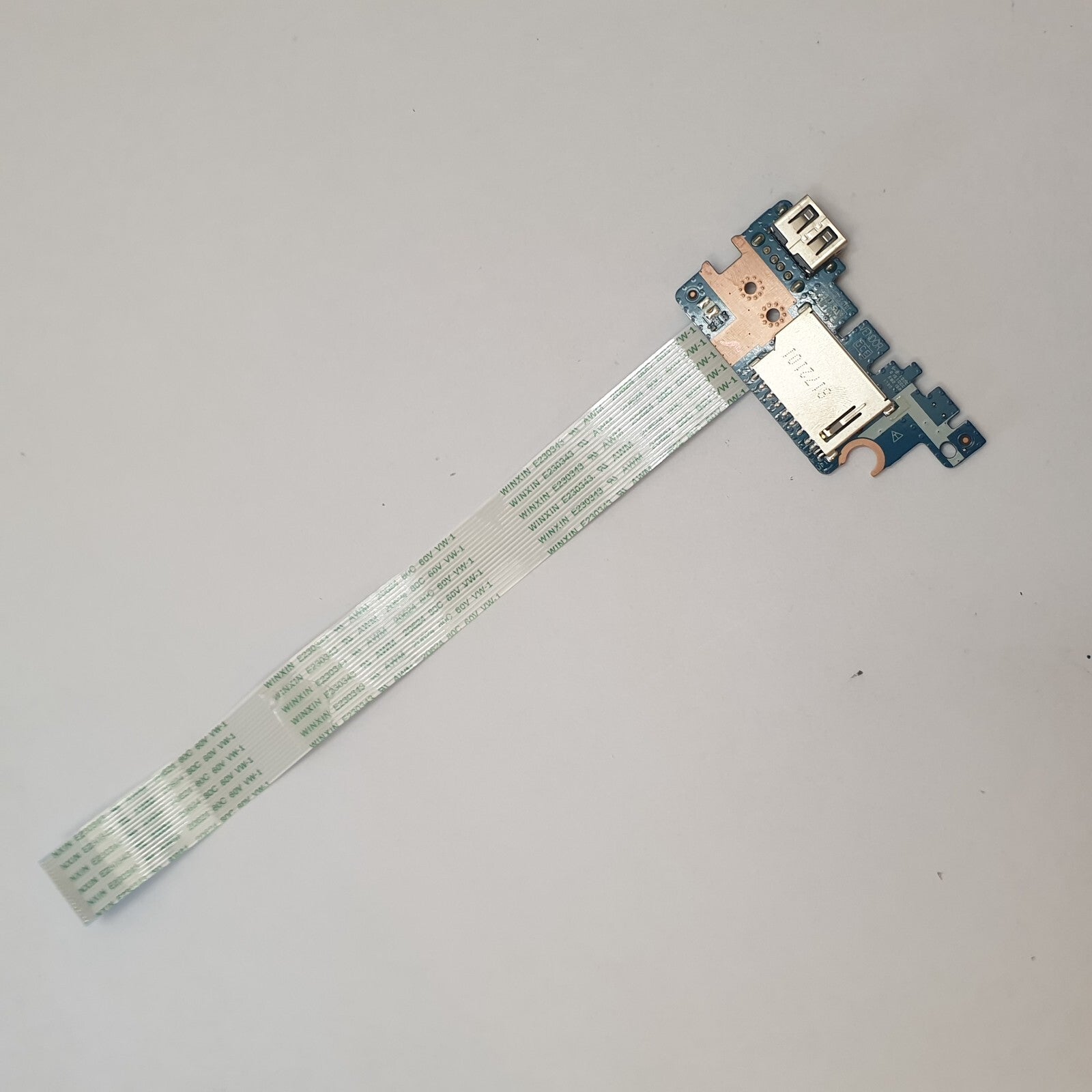 HP 15-bw 15-bw046ng USB Kartenleser Port Board I/O Platine mit Flachbandkabel – Bild 2