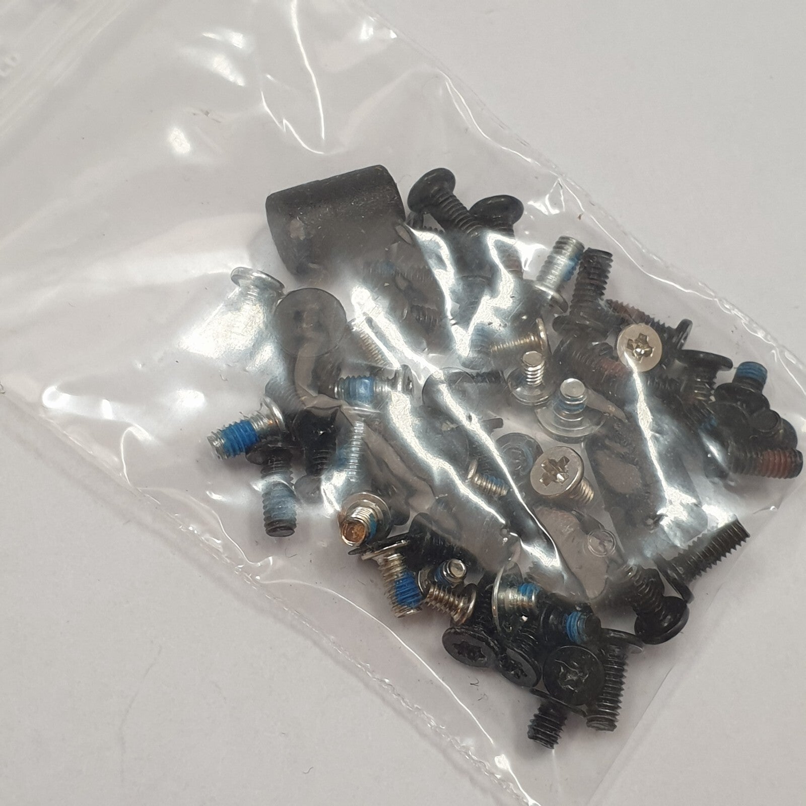 HP ProBook 450 G3 Schraubensatz Screw Set Schrauben Set – Bild 2
