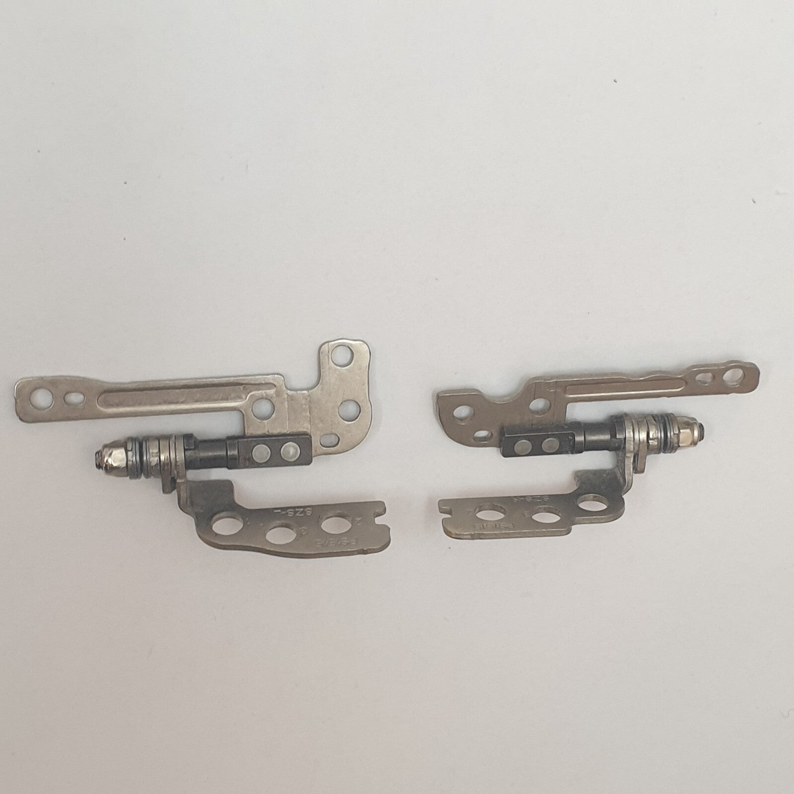 HP EliteBook 850 G4 Displayscharniere Scharniere Links Rechts Hinge Set – Bild 2