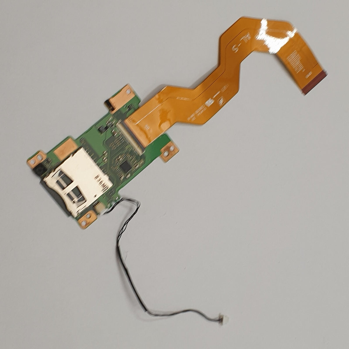 Toshiba Portege R930-1M4 Kartenleser Port R930 1M4 Card Reader Board SD