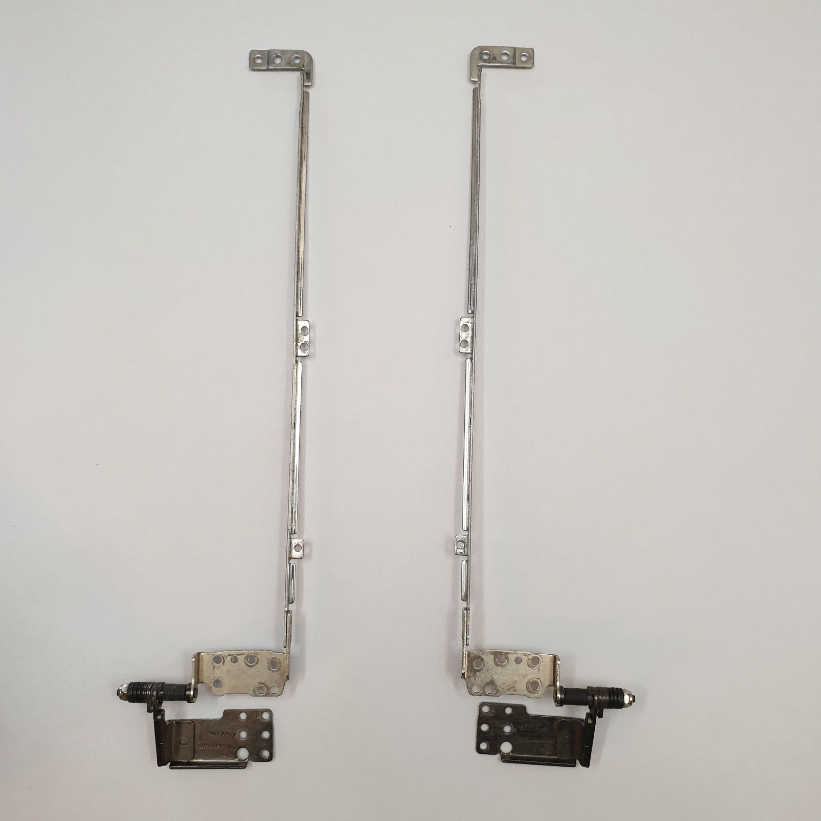 Asus G75VW Displayscharniere Leisten Set Scharnier Links Rechts Notebook Hinge
