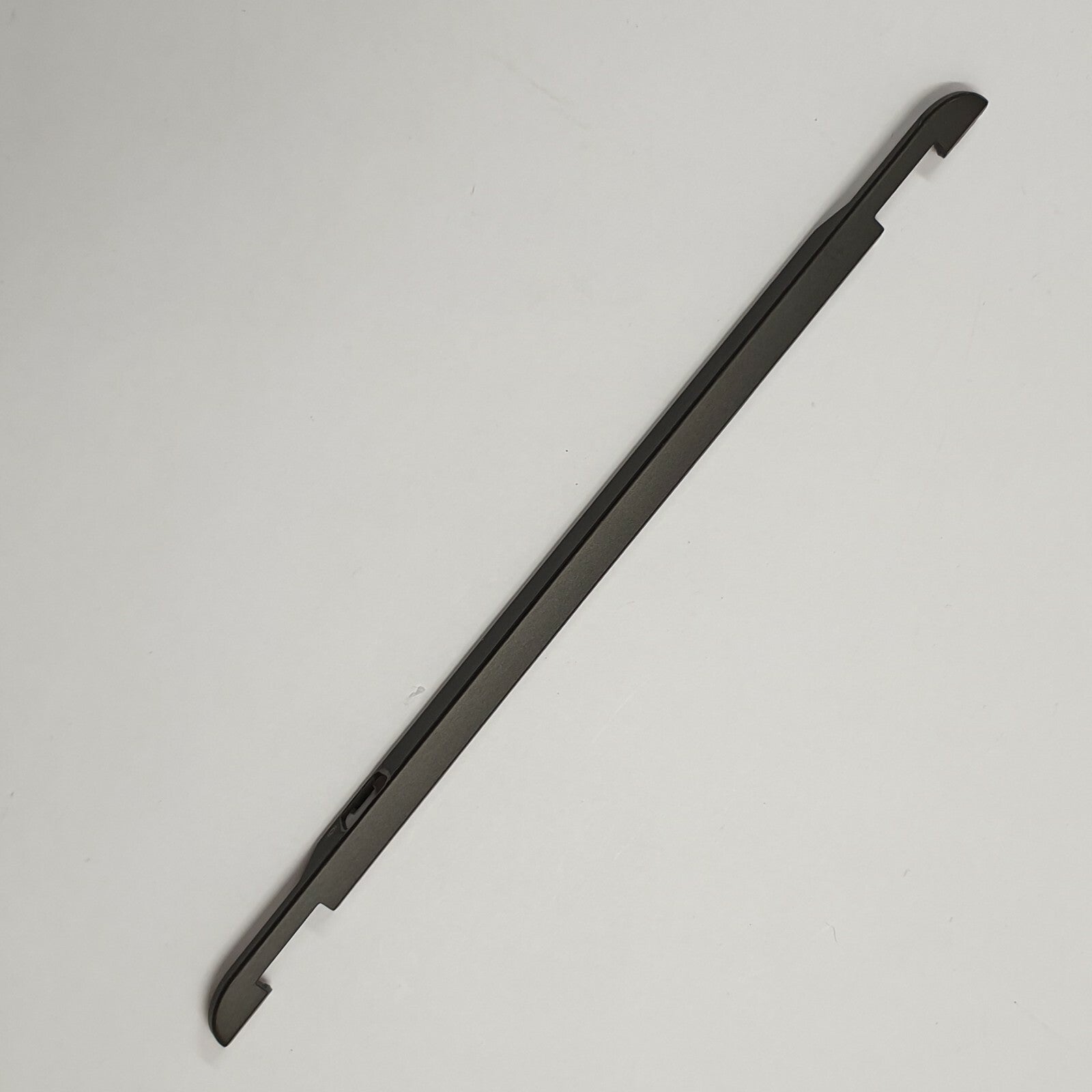 Dell Vostro 3360 Scharnierabdeckung Hinge Cover Displaygelenk Abdeckung