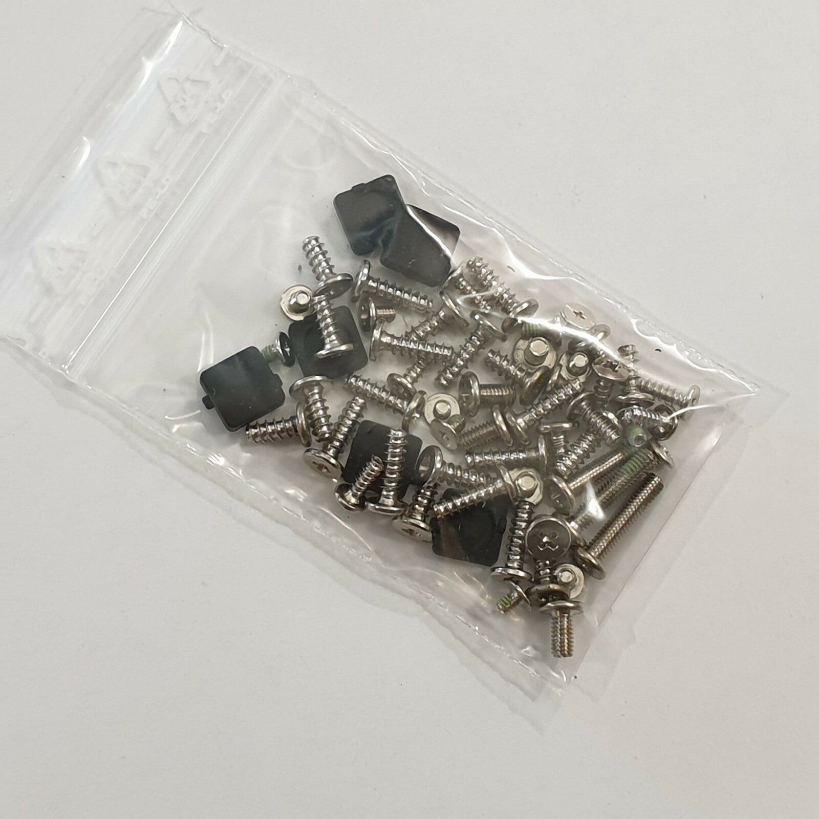 Fujitsu Lifebook S751 Schraubensatz Screw Set Schrauben Gehäuse – Bild 2