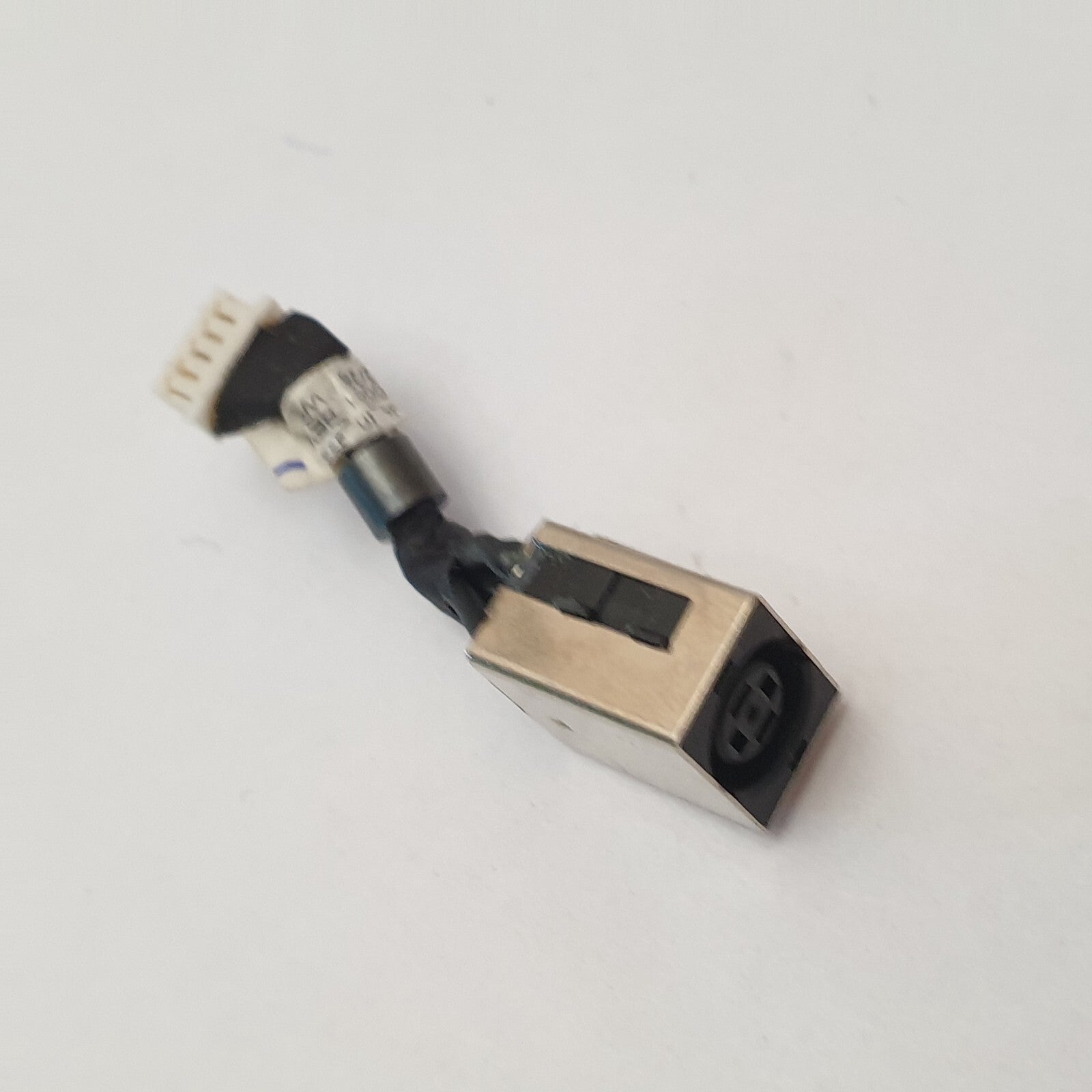 Dell Latitude 5300 2-in-1 Original Strombuchse mit Kabel Ladebuchse Power Jack