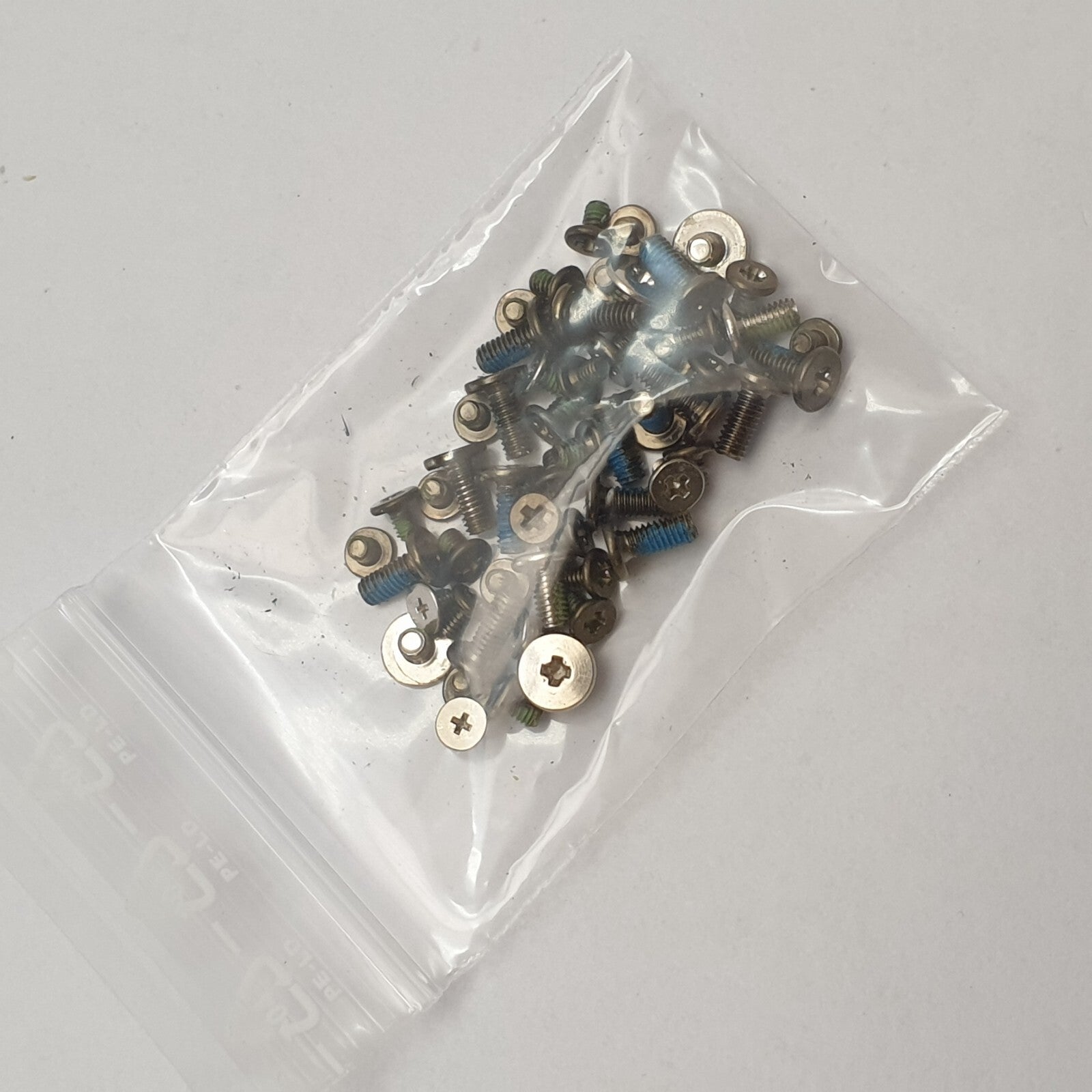 Fujitsu LifeBook U7510 Schraubensatz Screw Set Schrauben Gehäuse – Bild 2