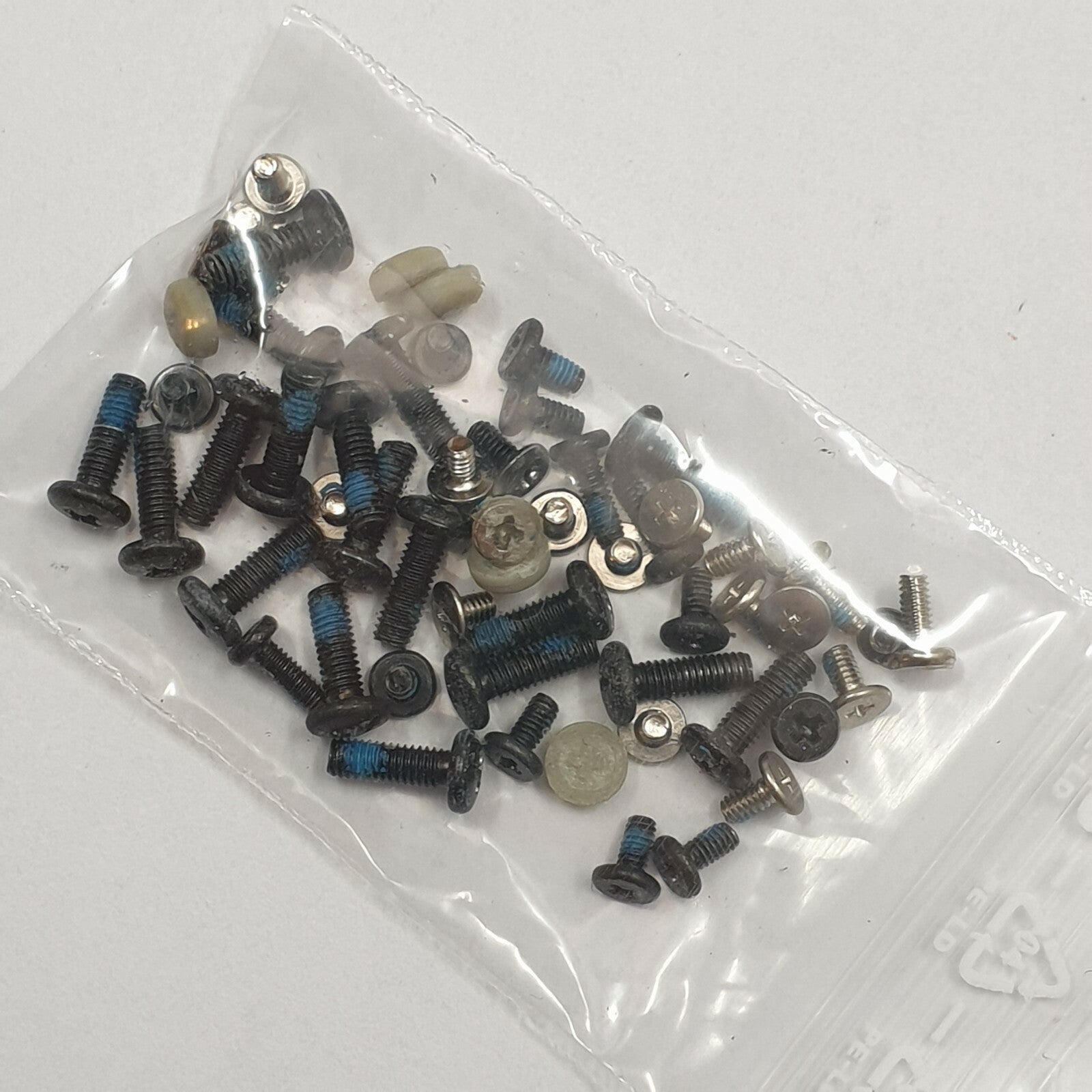 Samsung R730 Schraubensatz Schrauben Screw Set Laptop Notebook – Bild 2