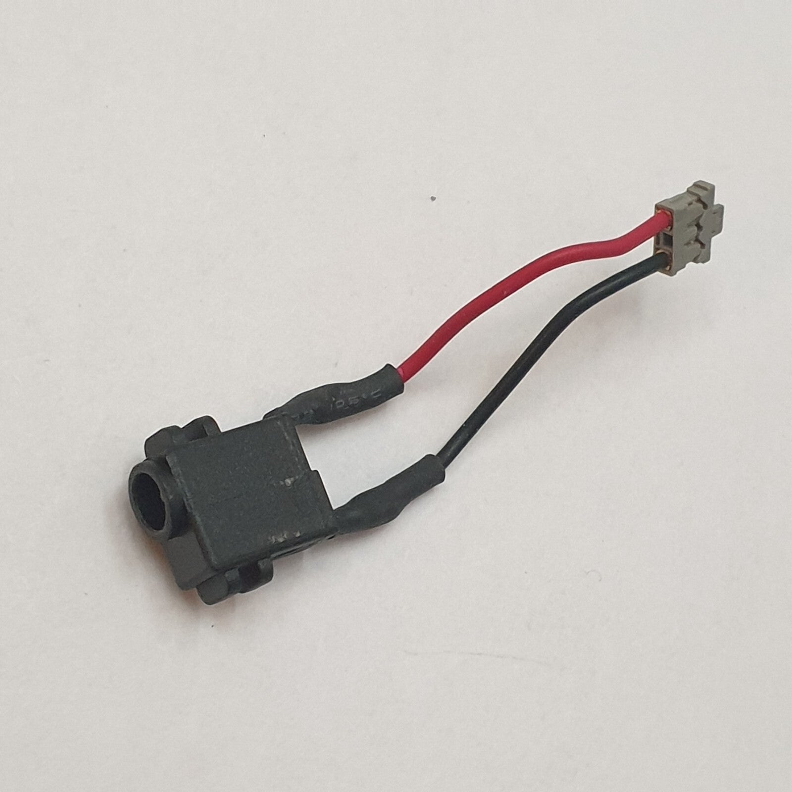 Fujitsu Stylistic Q616 Original DC Jack Strombuchse Ladebuchse Power Connector