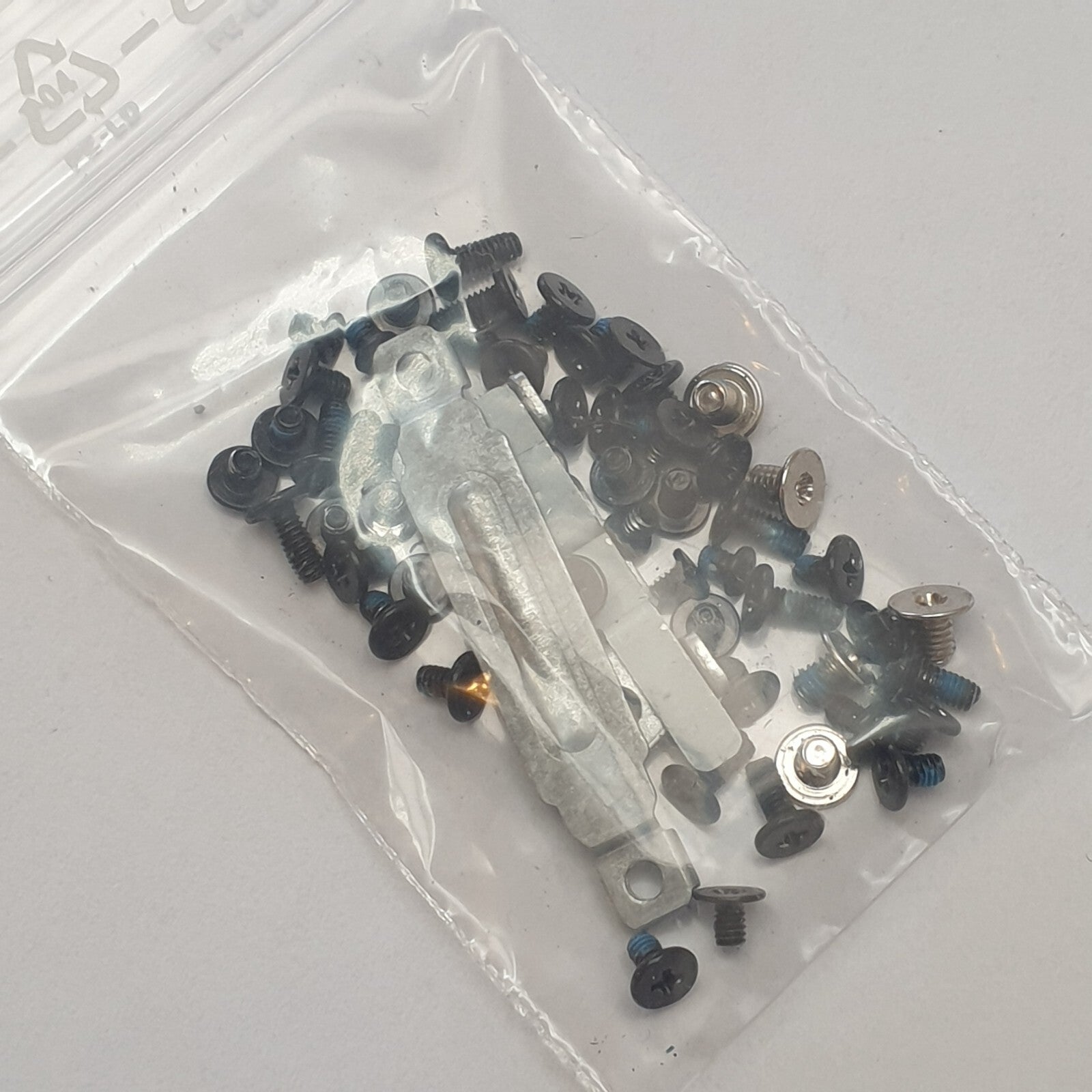 Dell Latitude 5590 Schraubensatz Screw Set Gehäuse Schrauben – Bild 2