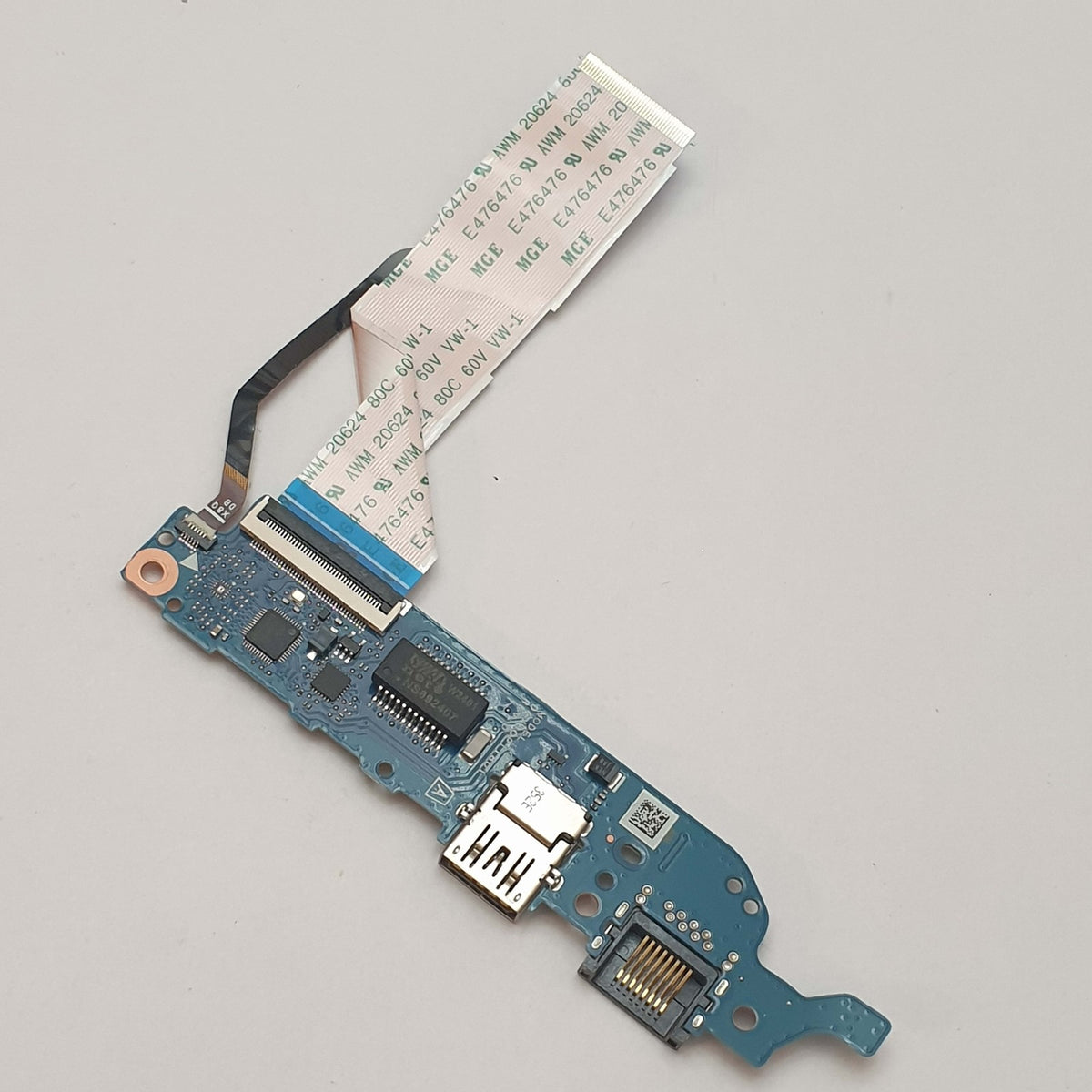 HP EliteBook 640 G10 USB Platine IO Board LAN RJ45 Ethernet Buchse inkl Kabel