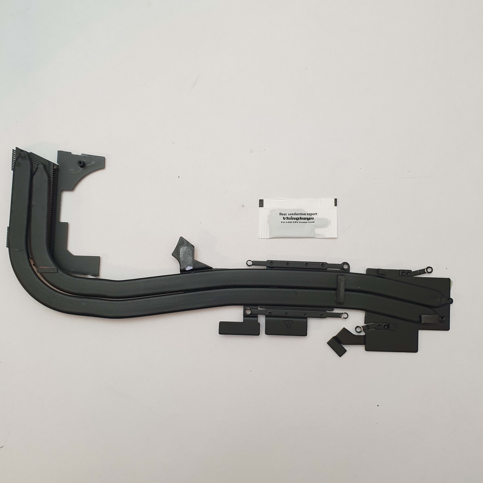 Dell Precision 3541 Kühler Heatsink Heatpipe Kühlkörper Wärmeleitpaste