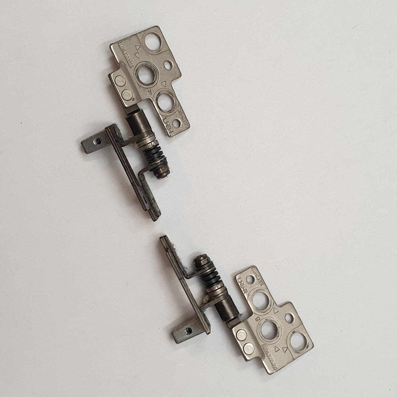 Dell Precision 7530 Displayscharniere Leisten Set Links Rechts Scharnier Hinge – Bild 2