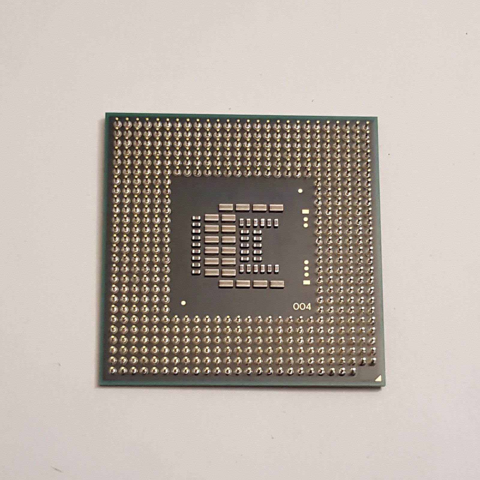 Dell Vostro 1520 CPU Intel Celeron Intel Celeron T3000 SLGLQ 1.80GHz Prozessor – Bild 2