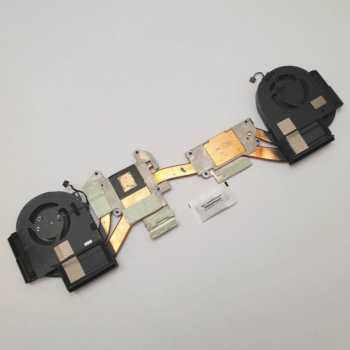 Dell Precision 7530 Kühler Lüfter Heatsink Fan Doppel Lüfter Wärmeleitpaste