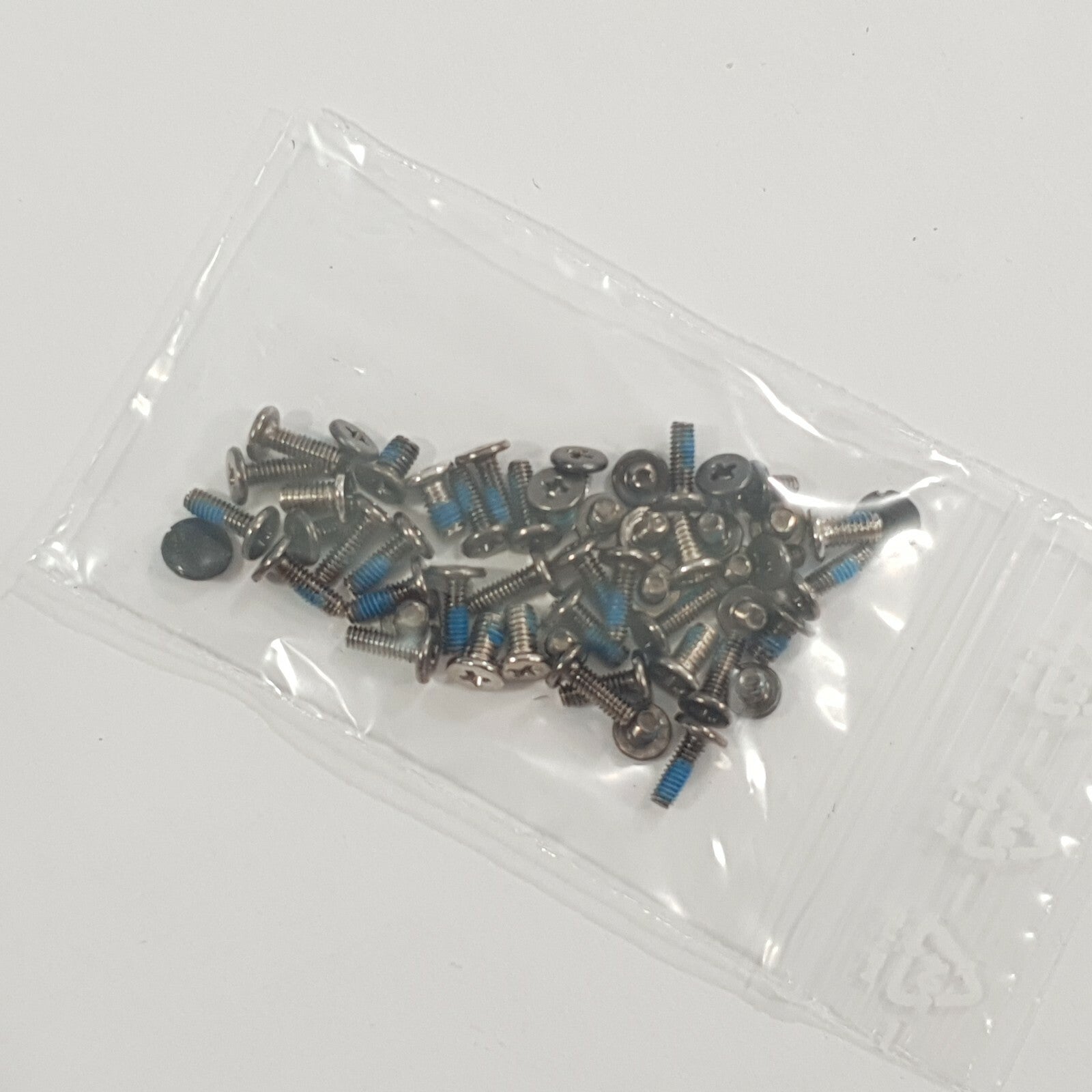 Toshiba Satellite C50D-A Schraubensatz Schrauben Set Screw Set Laptop Notebook