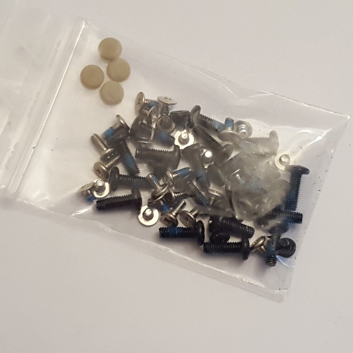 Samsung RV720 NP-RV720 Schraubensatz Screw Set Gehäuse Schrauben