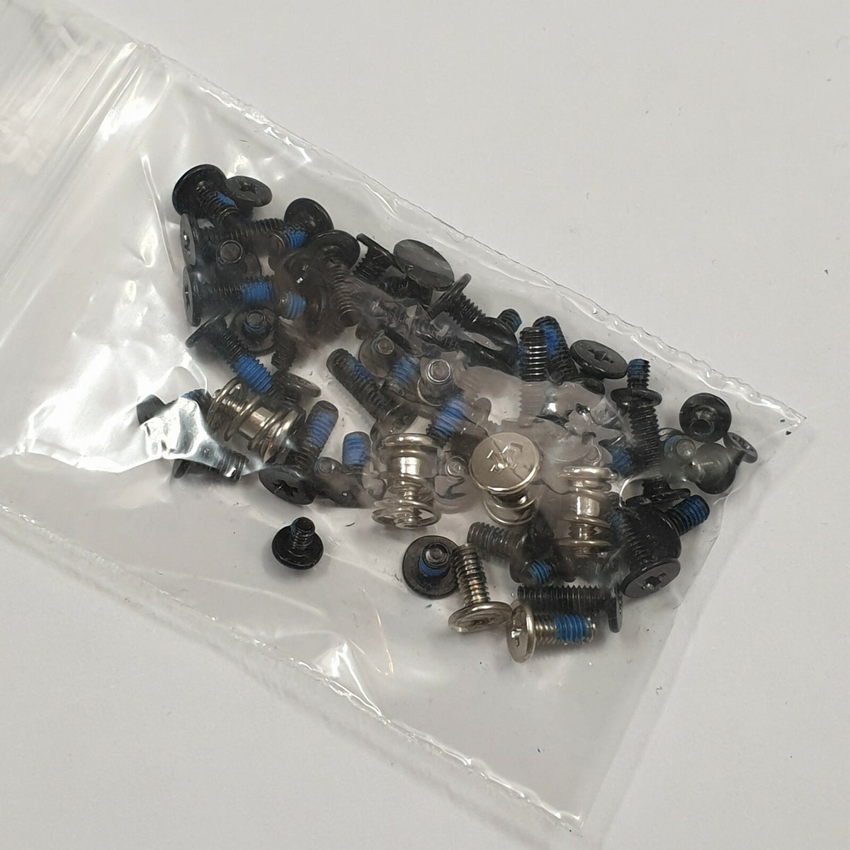 Acer eMachines E642G Schraubensatz Screw Set Schrauben Gehäuse Notebook