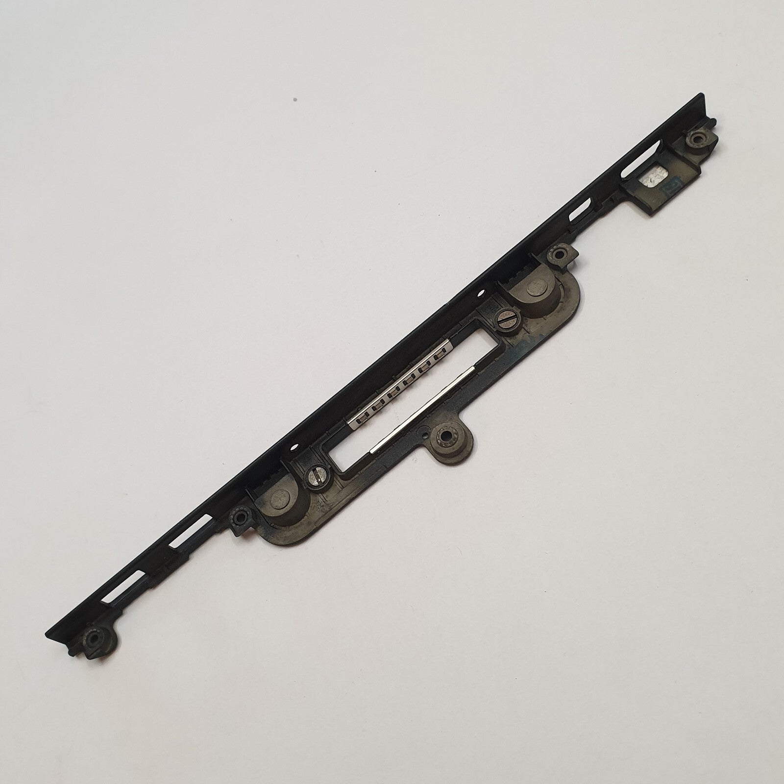 Dell Latitude E7470 Gehäuse Rückblende I/O Abdeckung Port Cover Blende – Bild 2